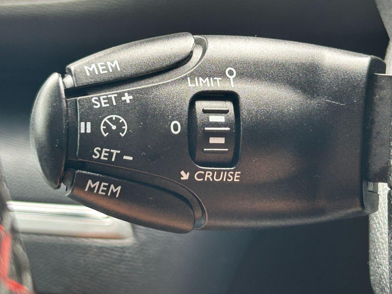 Peugeot 308 view 26