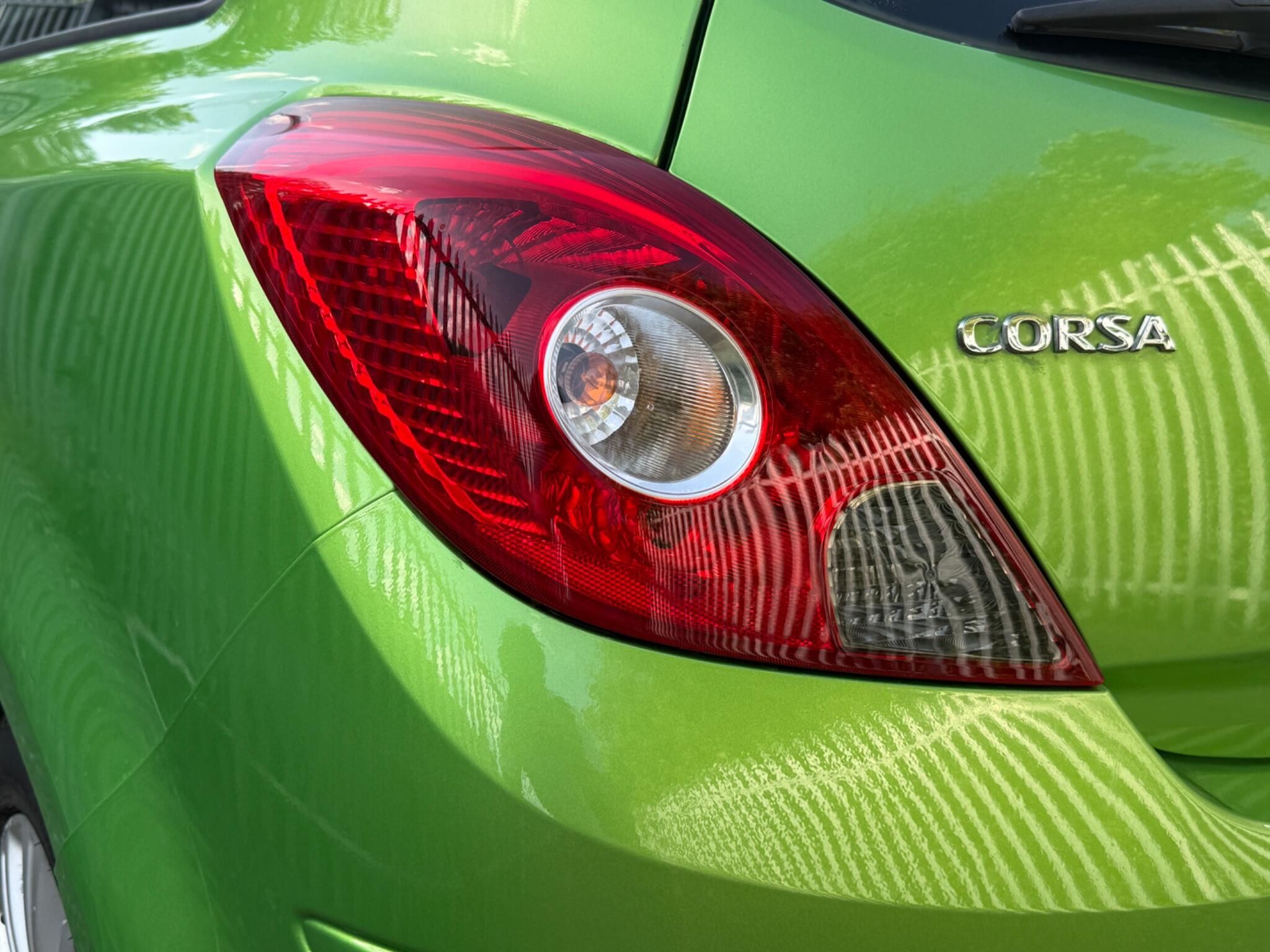 2013 Vauxhall Corsa image 31