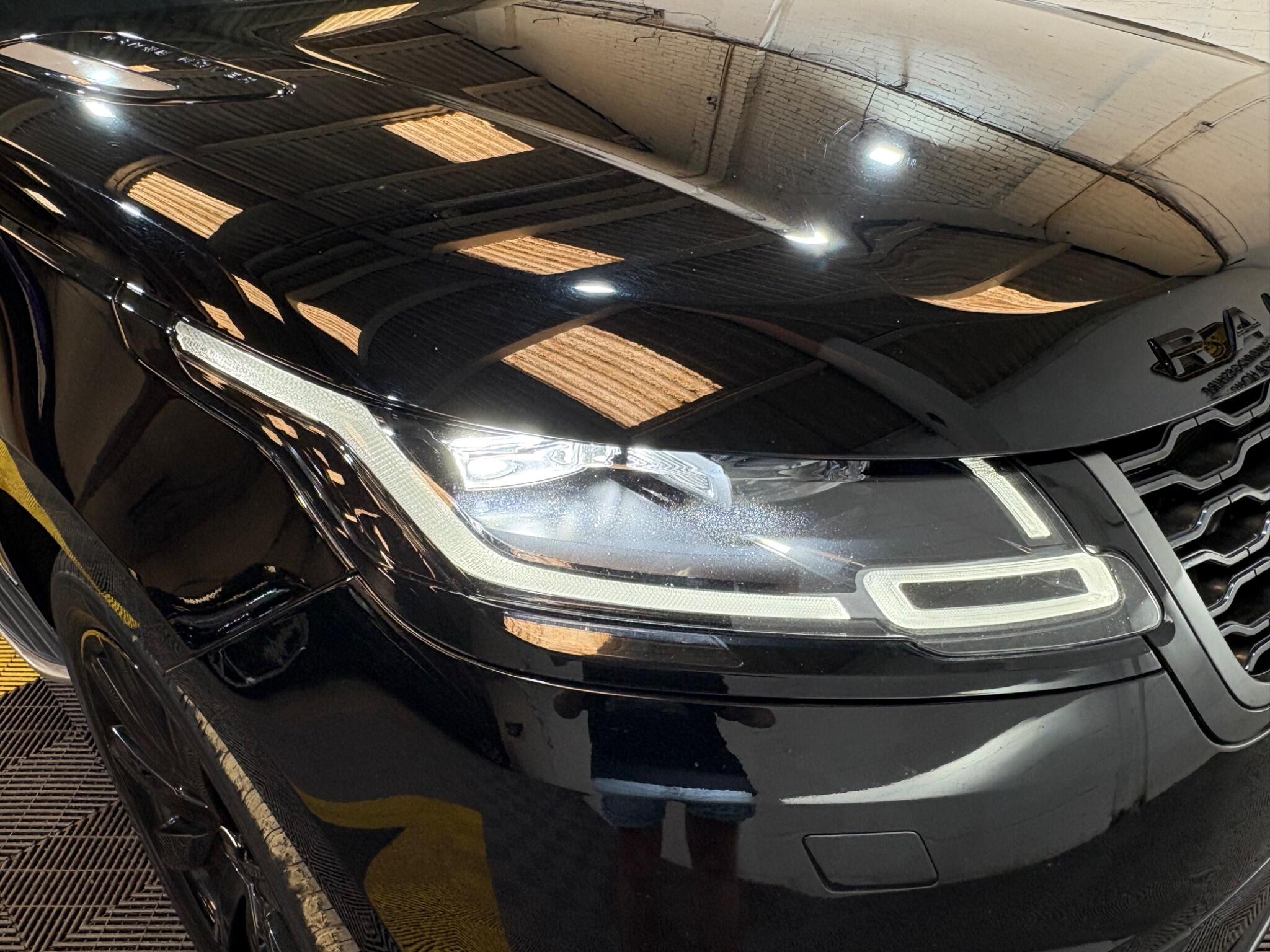 Land Rover Range Rover Velar view 73
