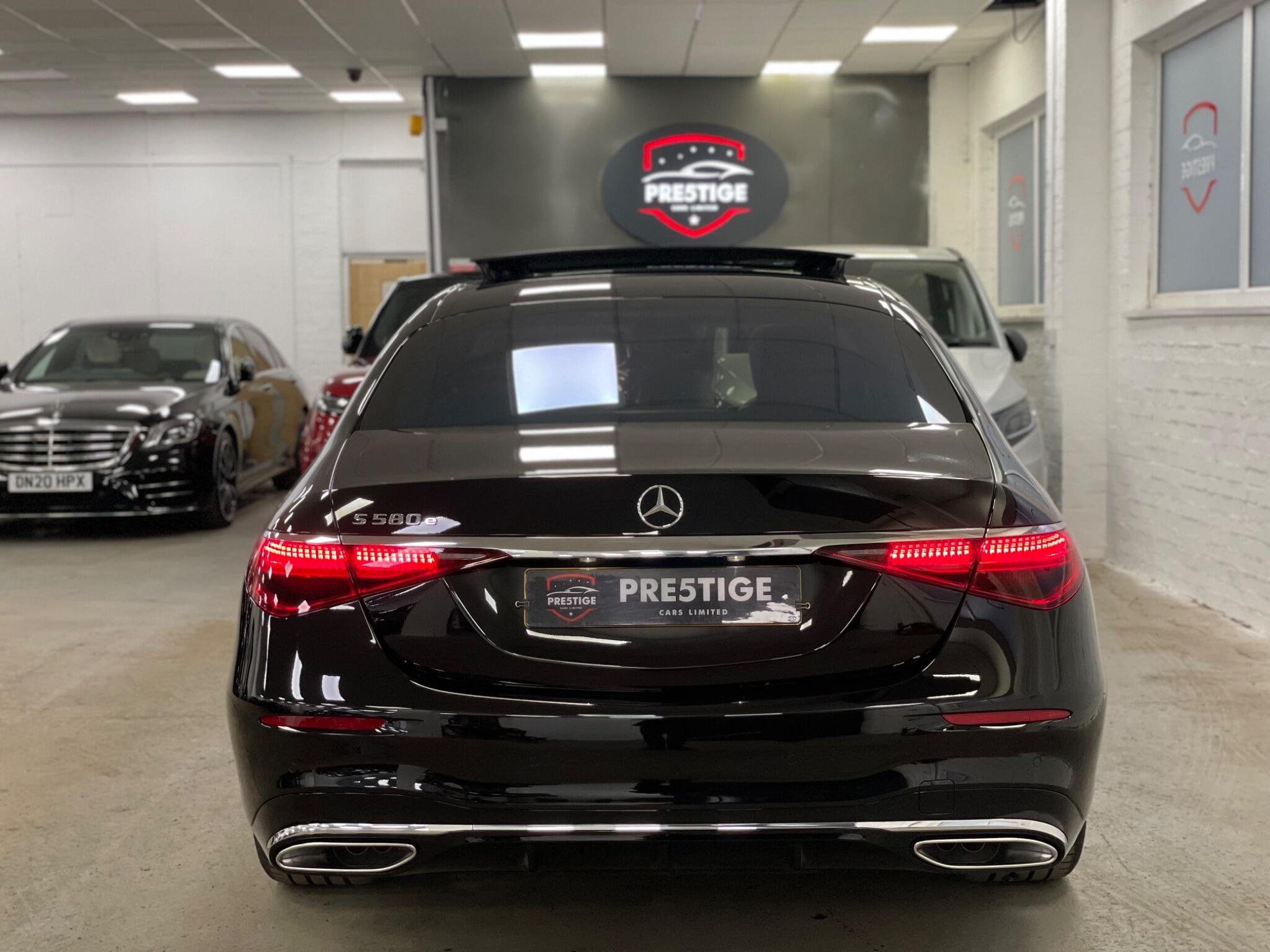 Mercedes-Benz S-Class view 21