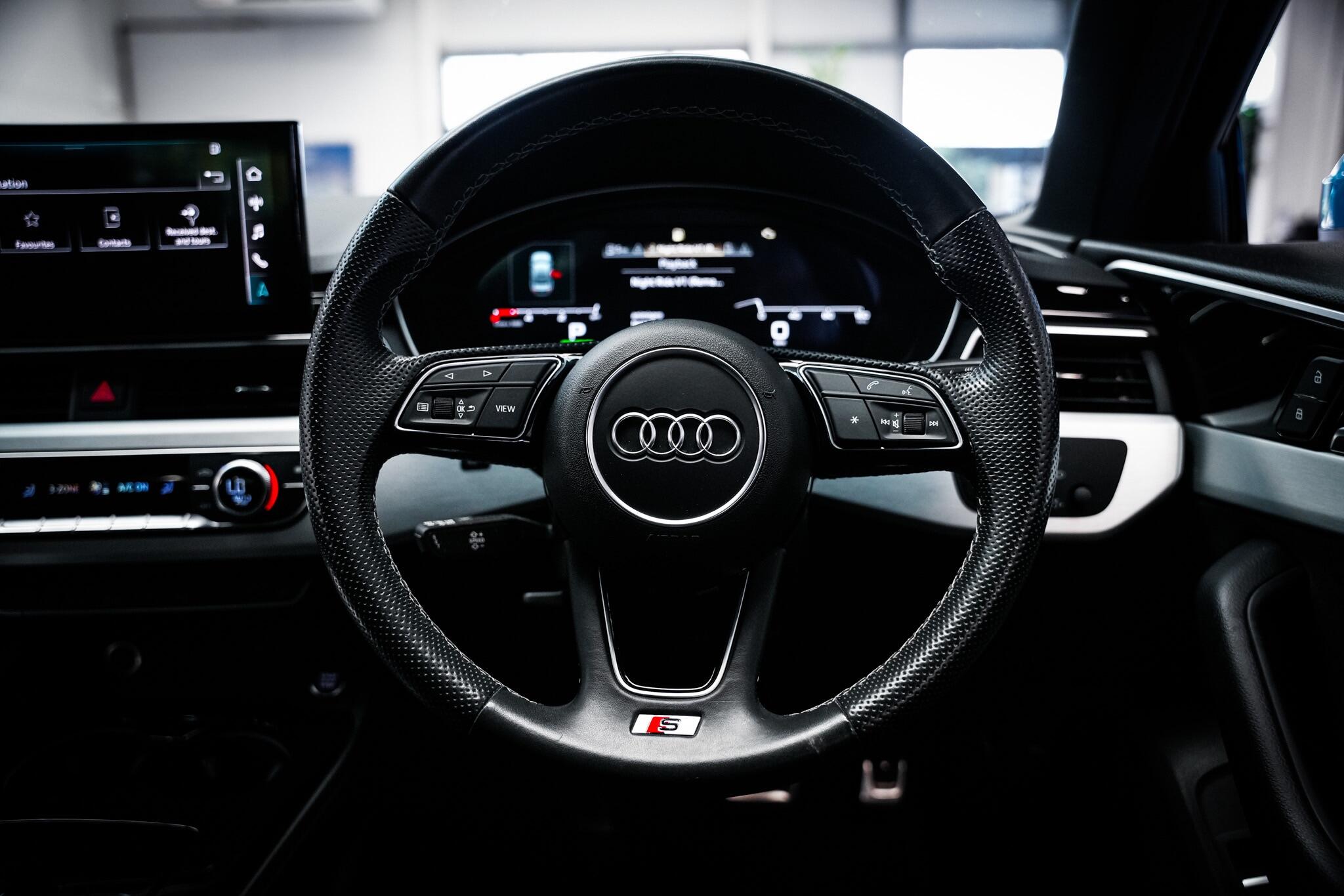 Audi A4 view 19