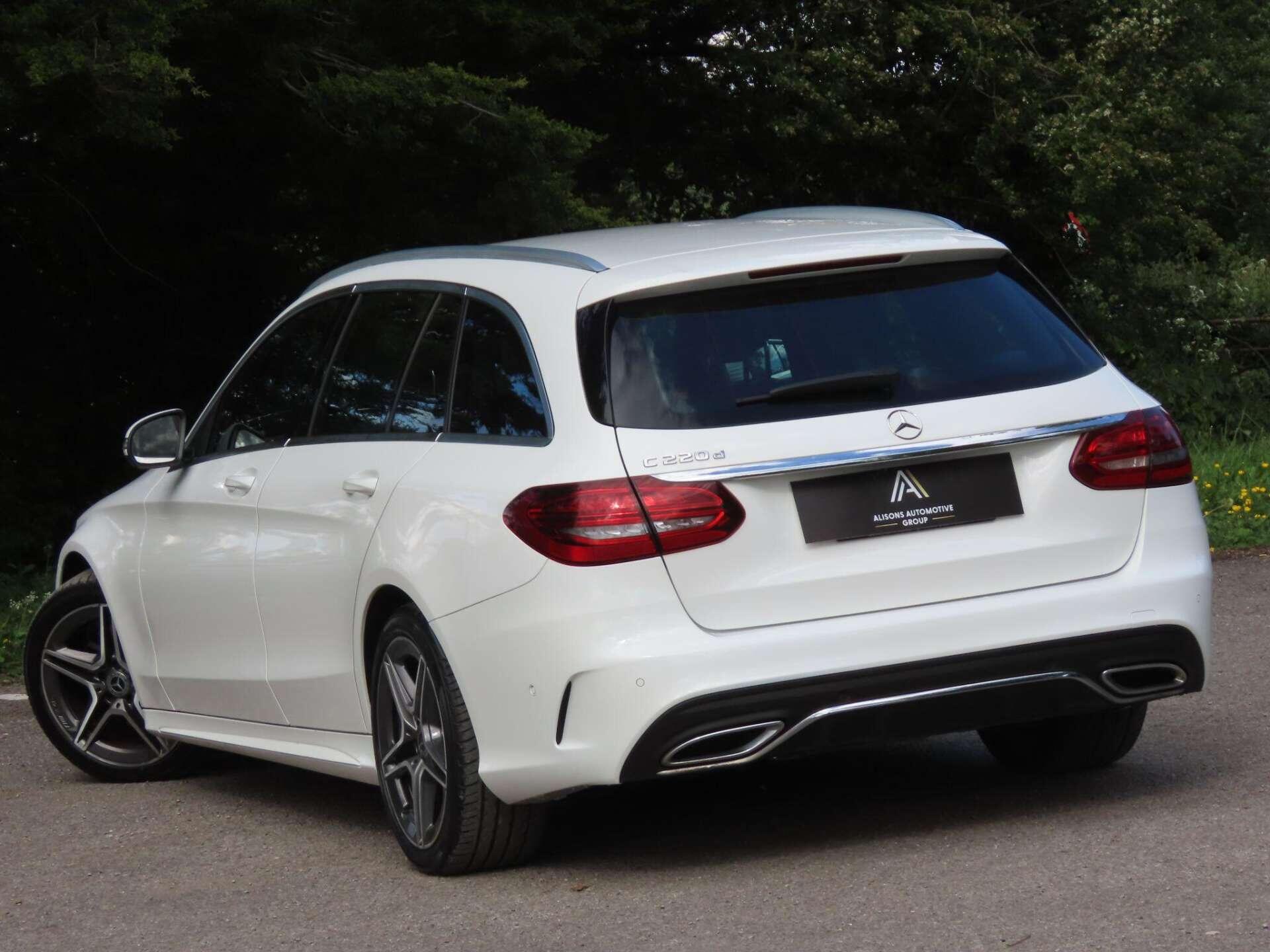 Mercedes-Benz C-Class view 6
