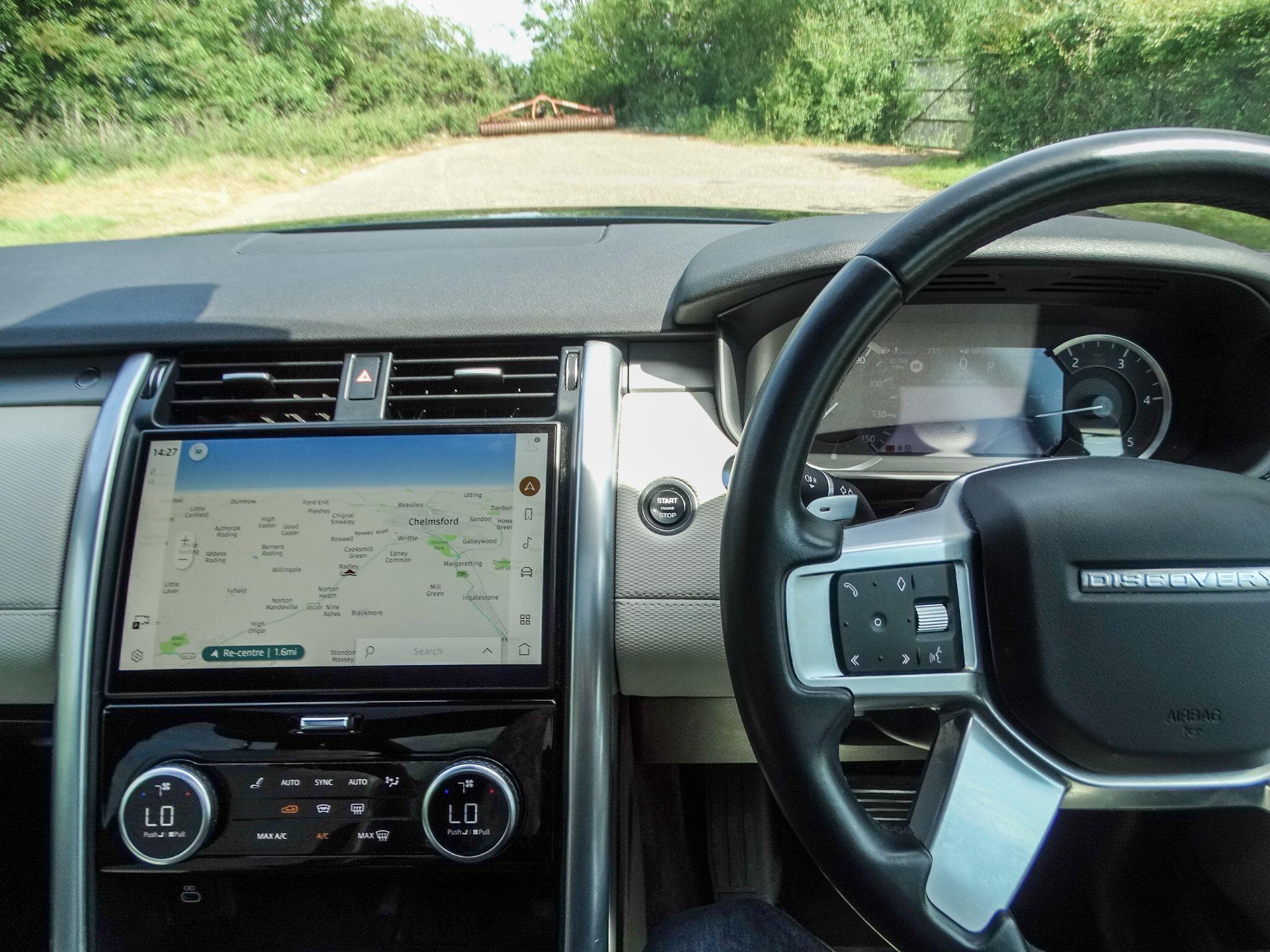Land Rover Discovery 3 view 8