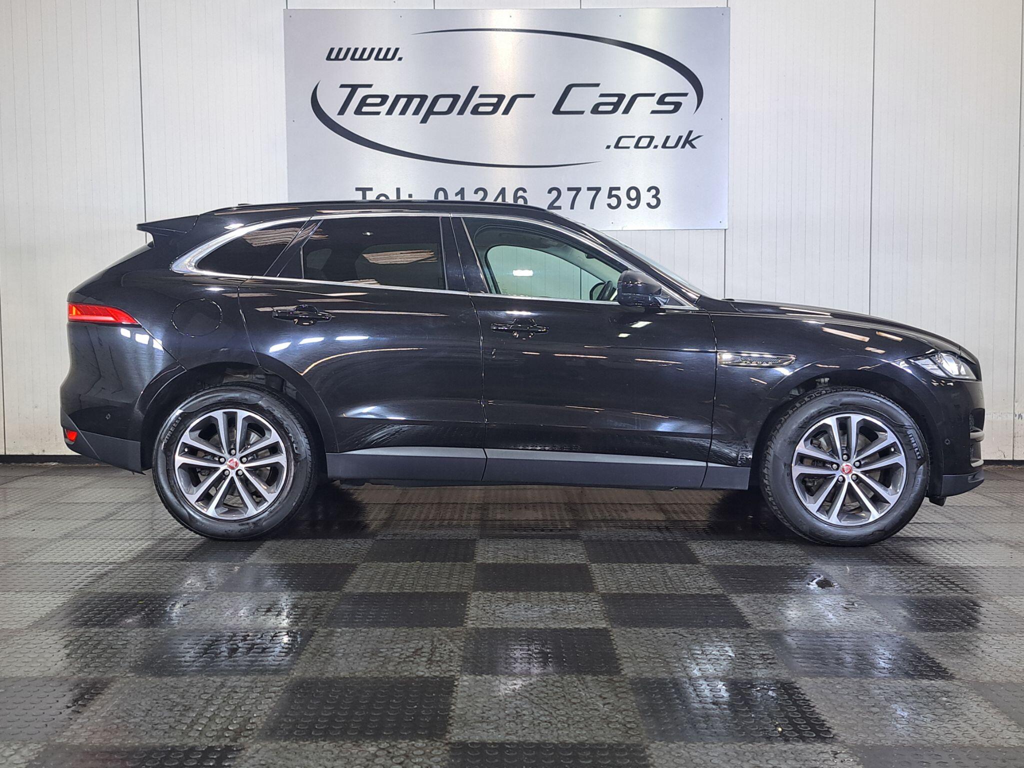 Jaguar F-Pace view 3