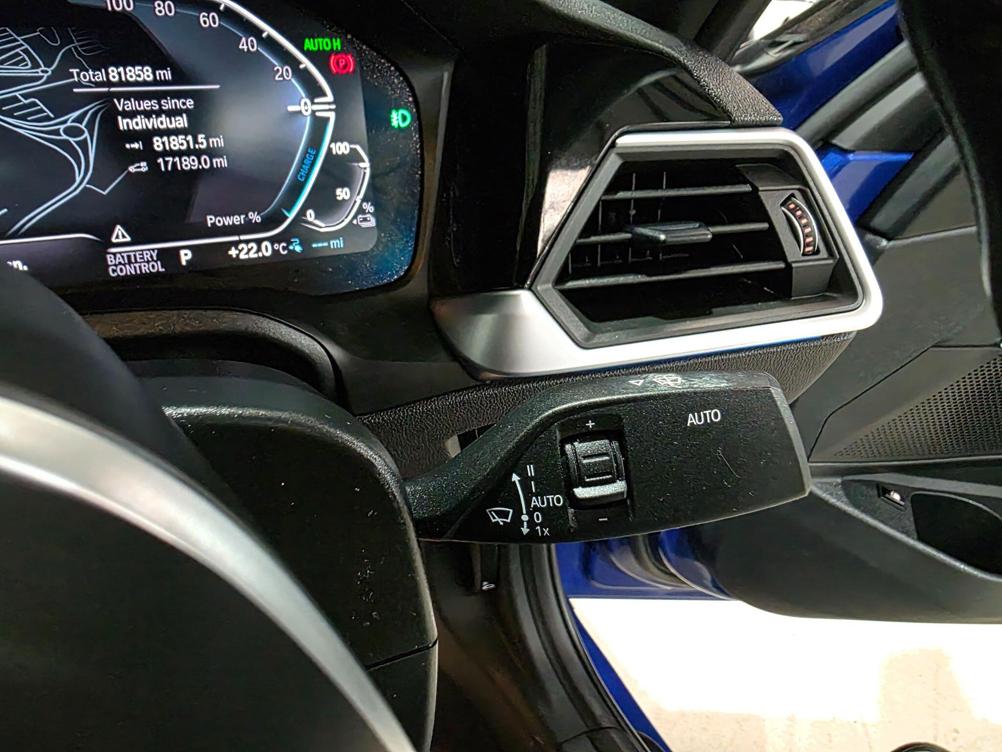 BMW 3 Series view 21
