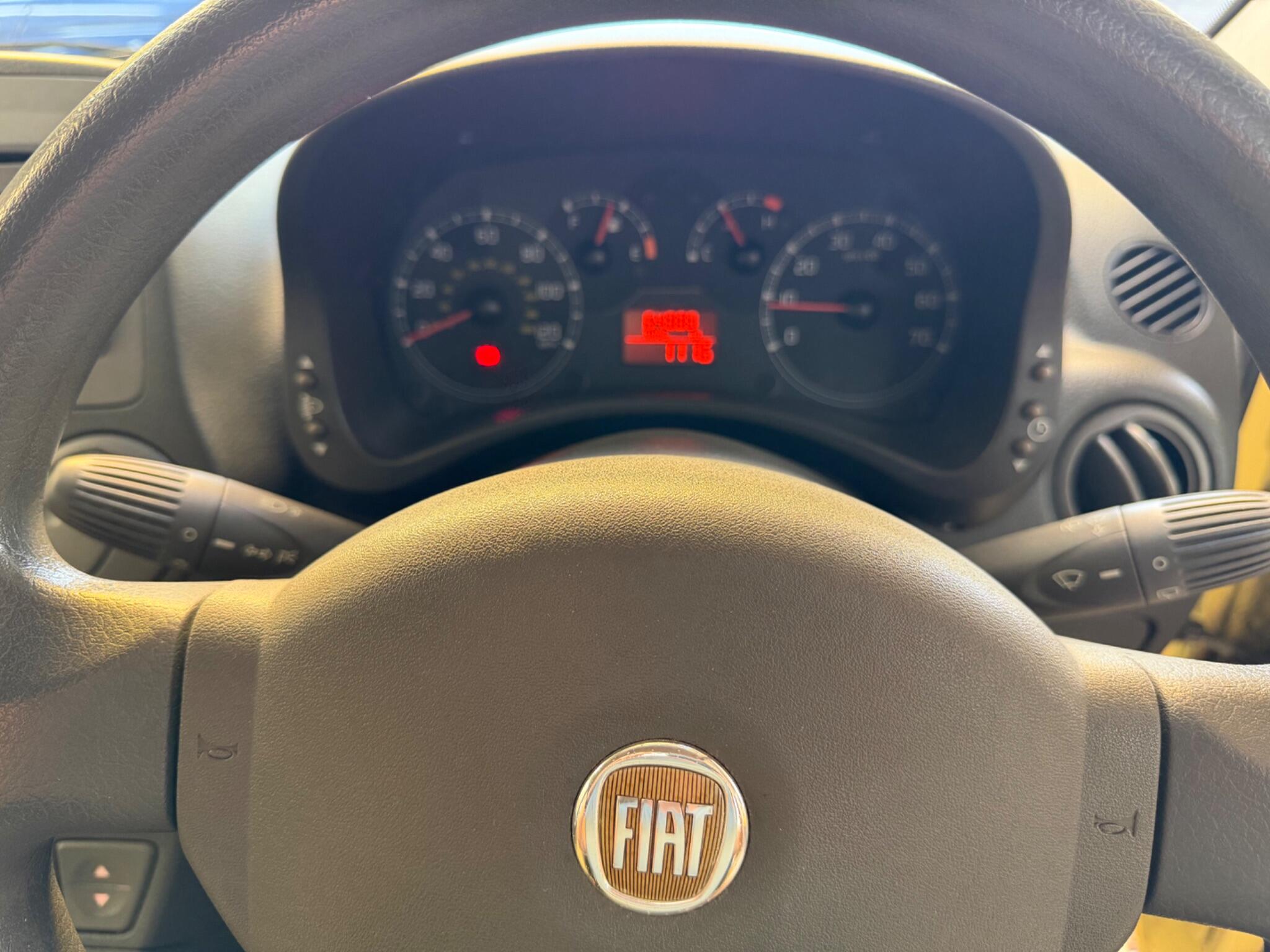 Fiat Panda view 9