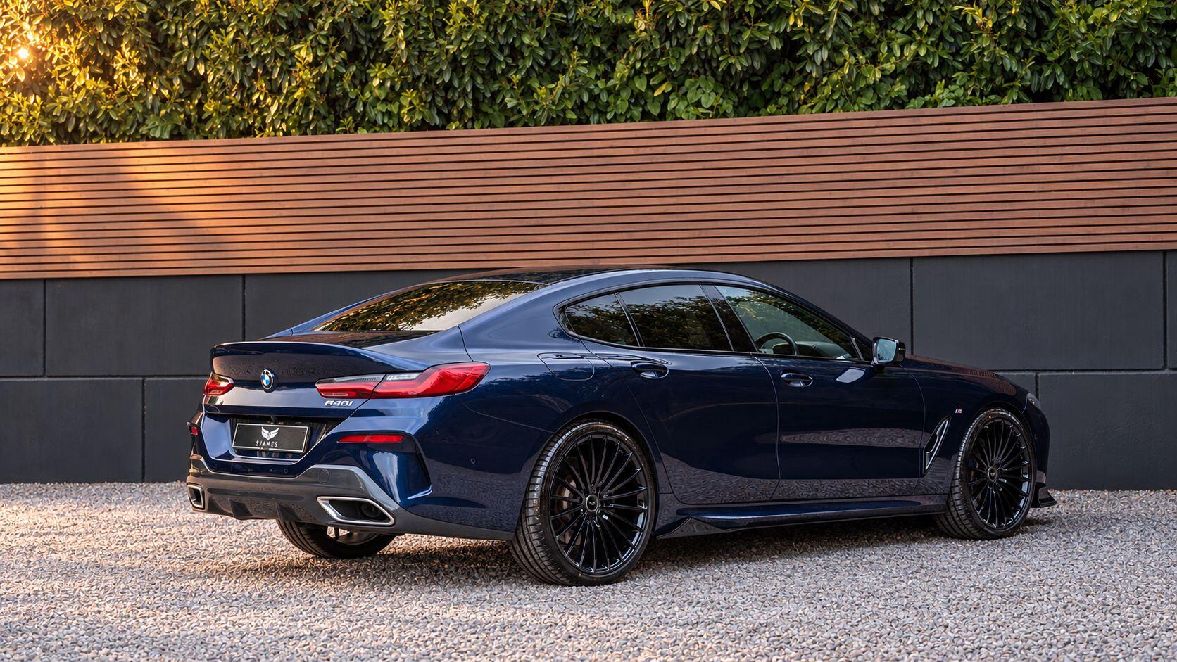 BMW 8 Series view 7