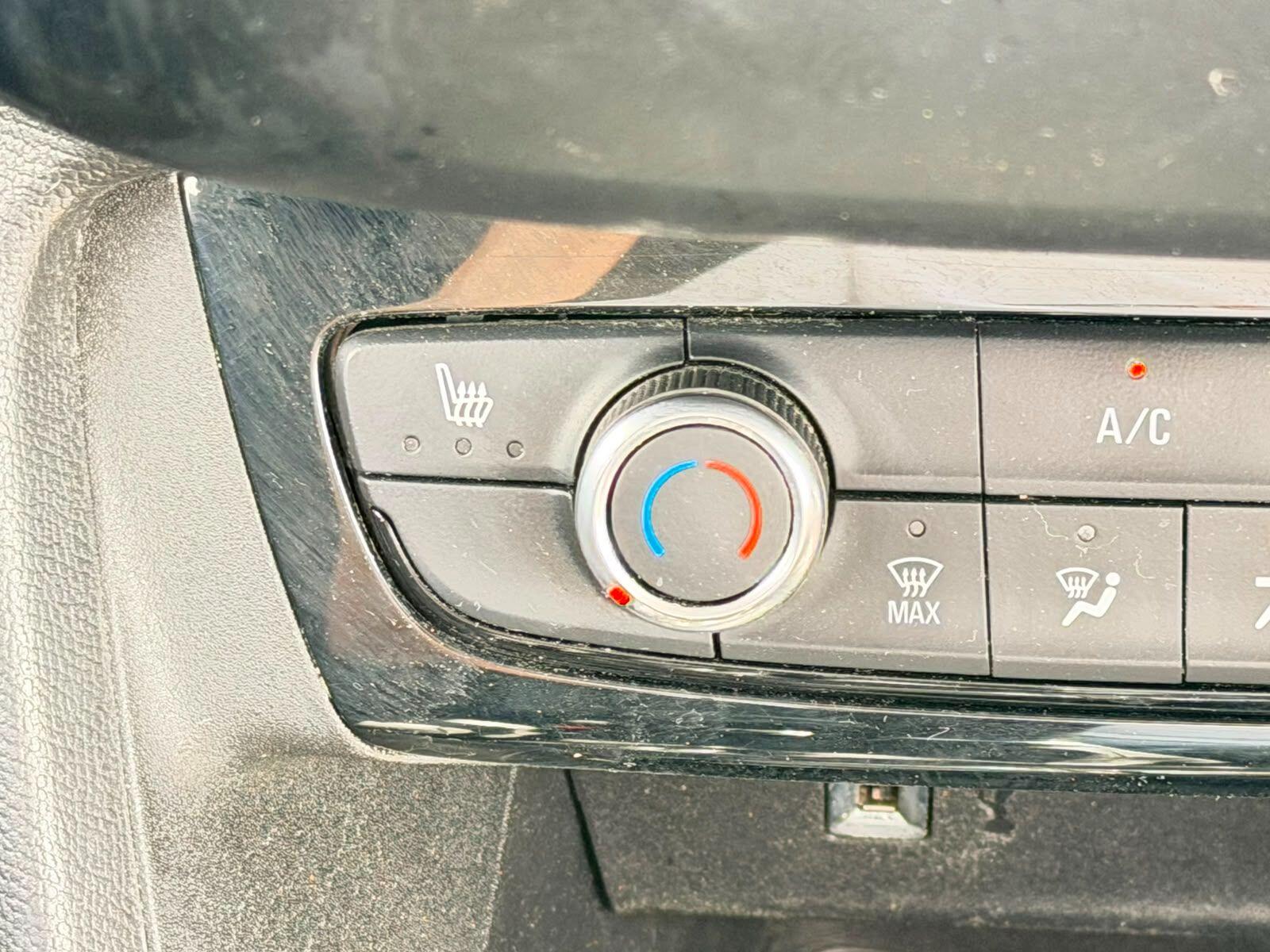 Vauxhall Corsa view 29