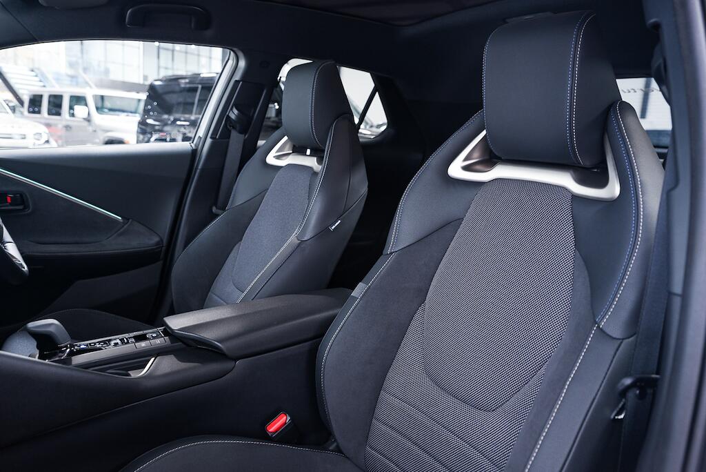 Toyota C-HR view 14