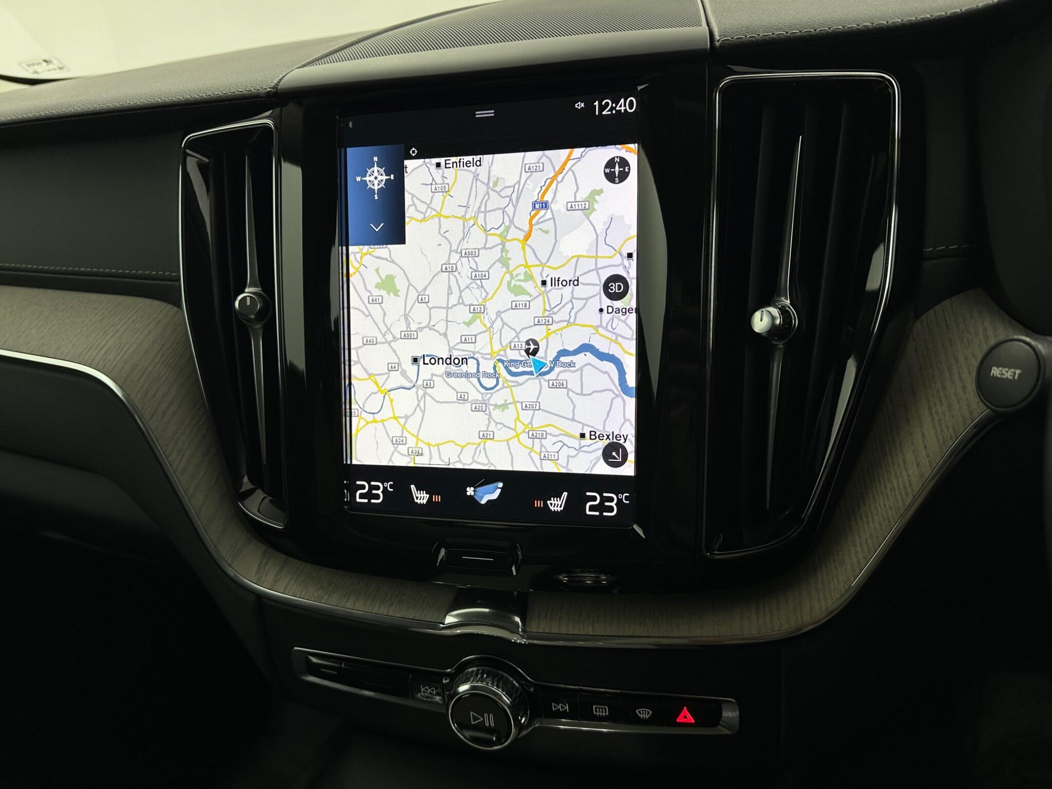Volvo XC60 view 23