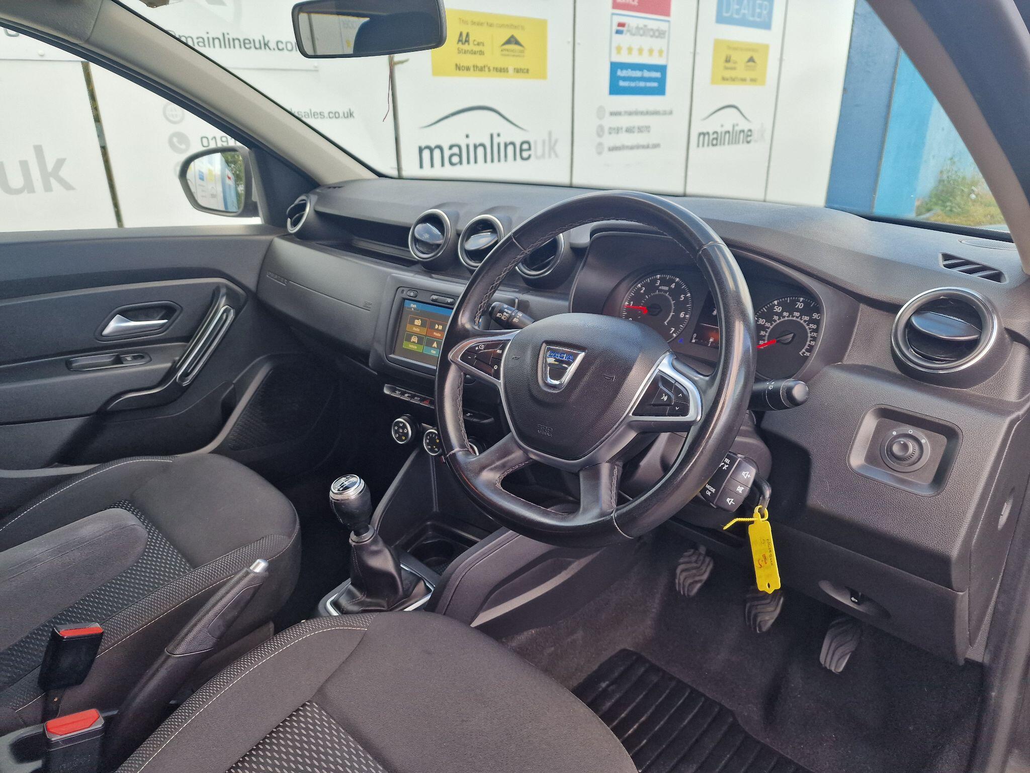 Dacia Duster view 17