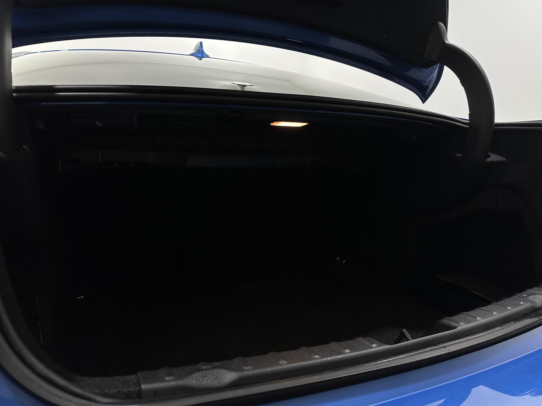 BMW 3 Series view 45