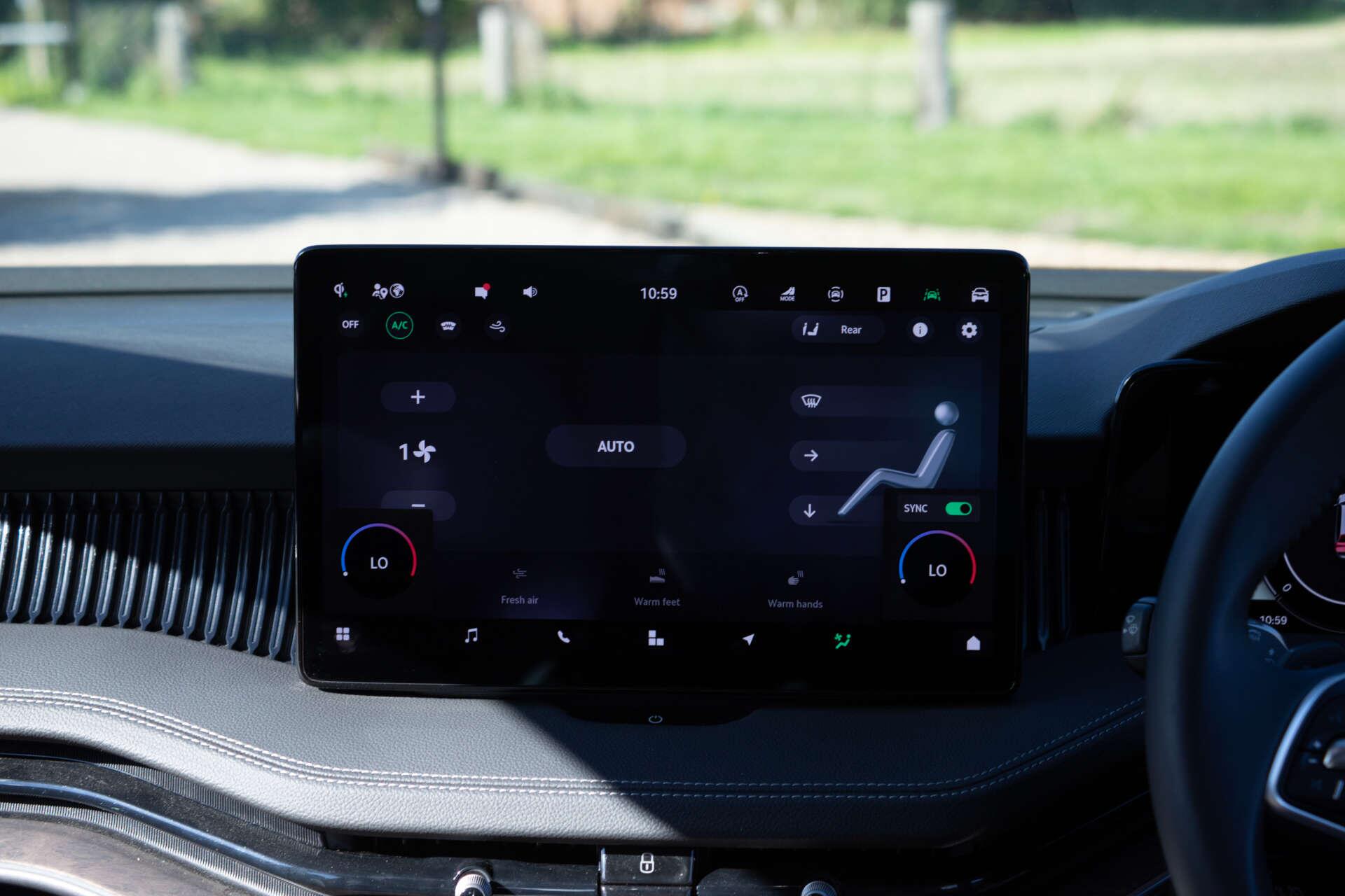 Skoda Superb view 70