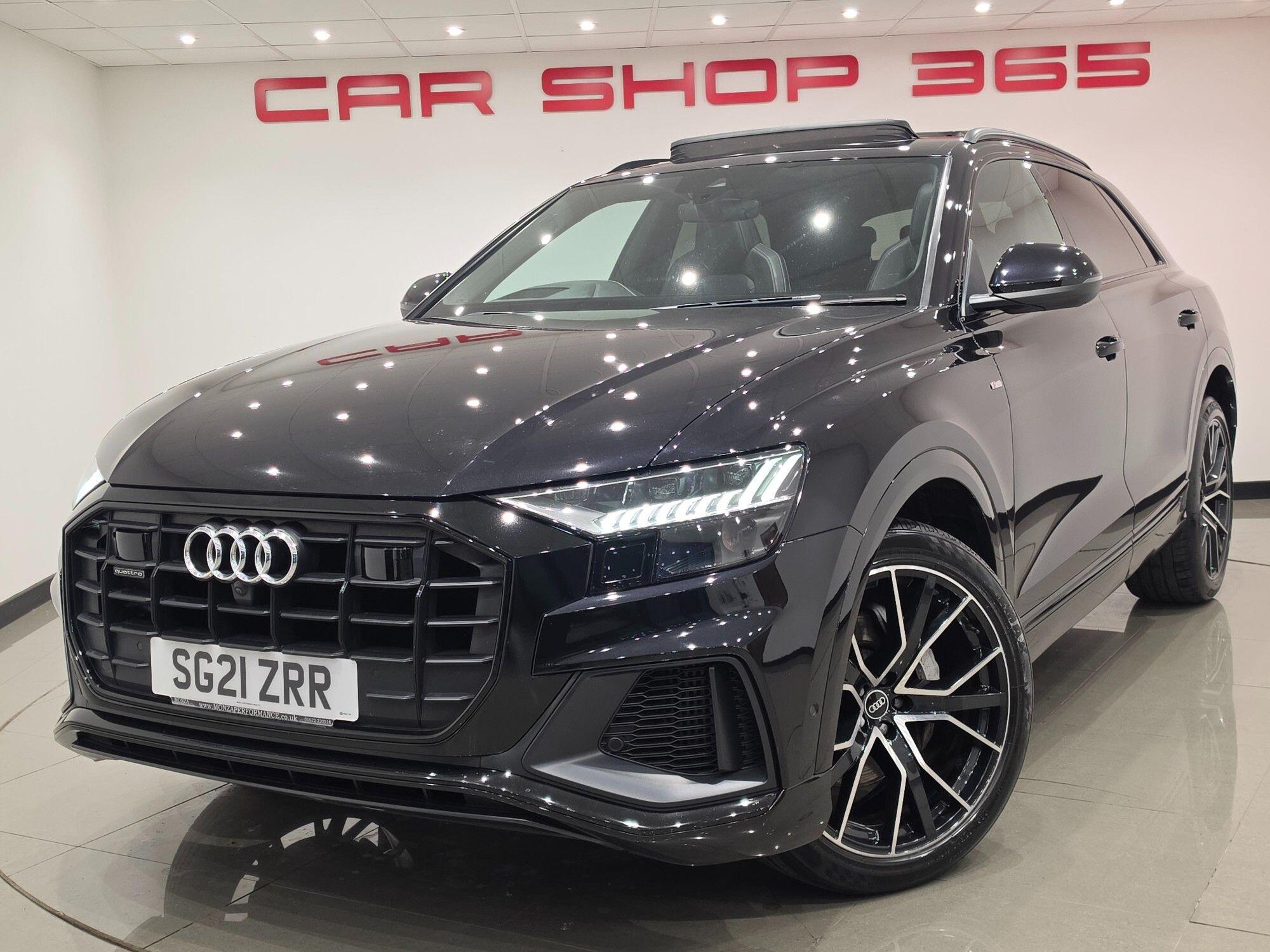Audi Q8 view 3