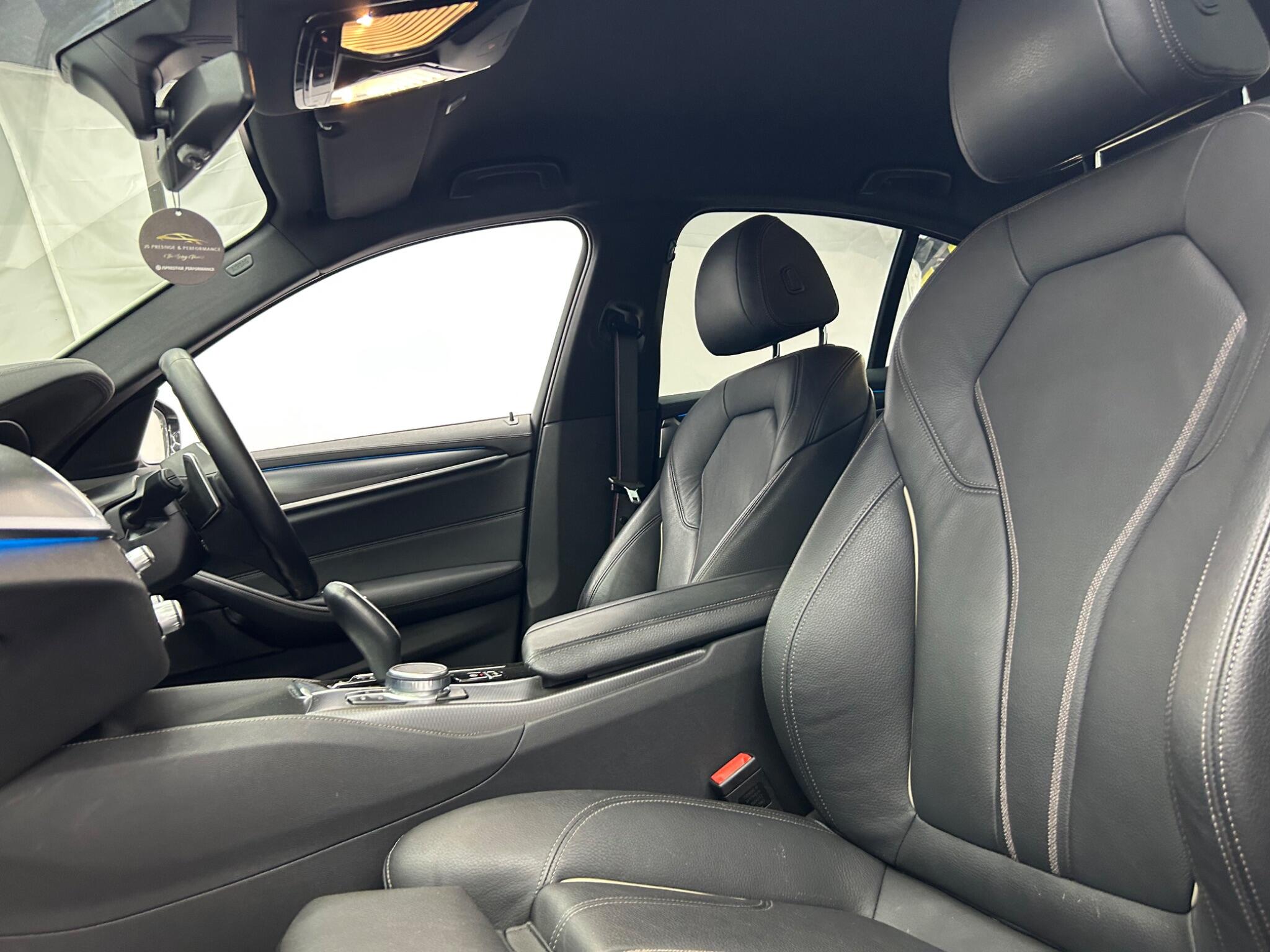 BMW 5 Series view 46
