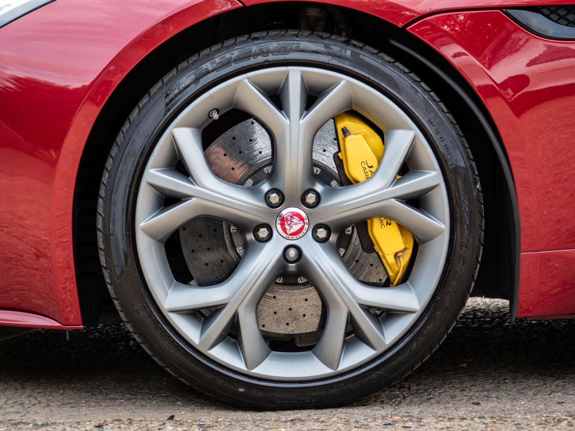 Jaguar F-Type view 21