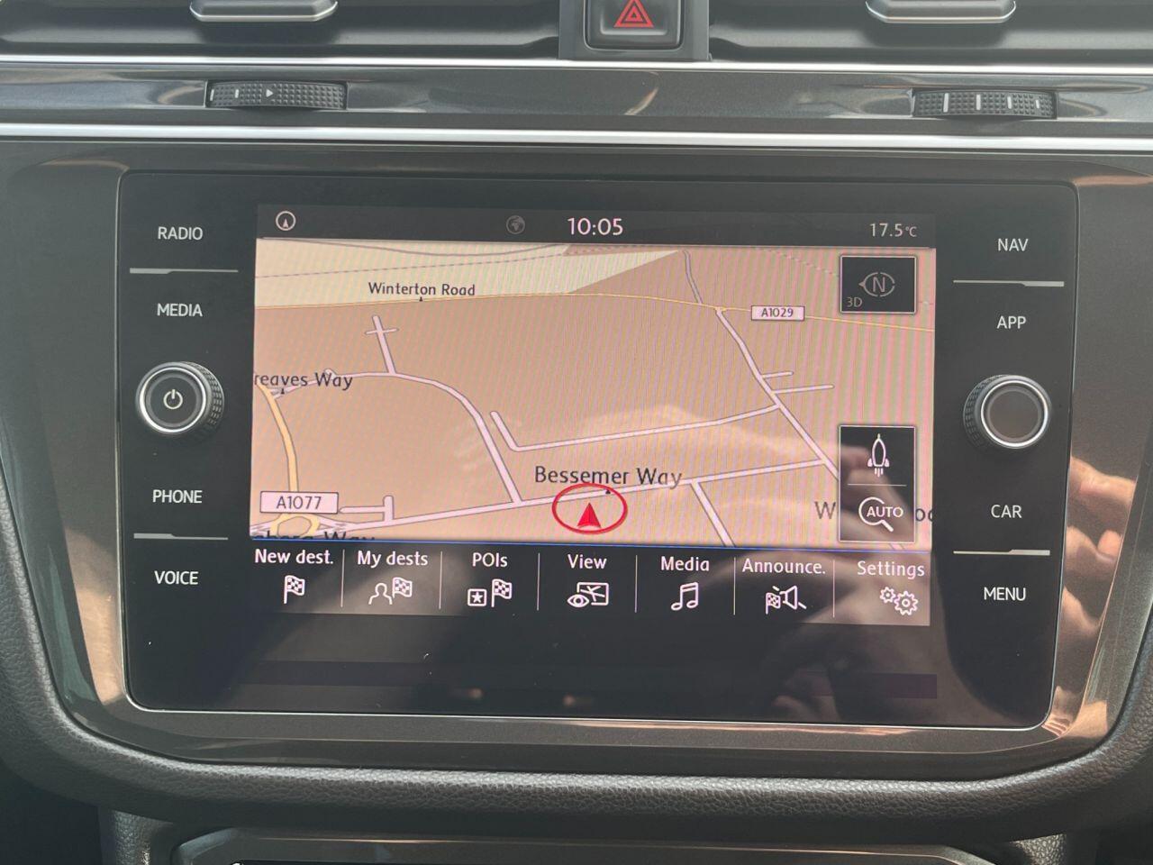 Volkswagen Tiguan view 26