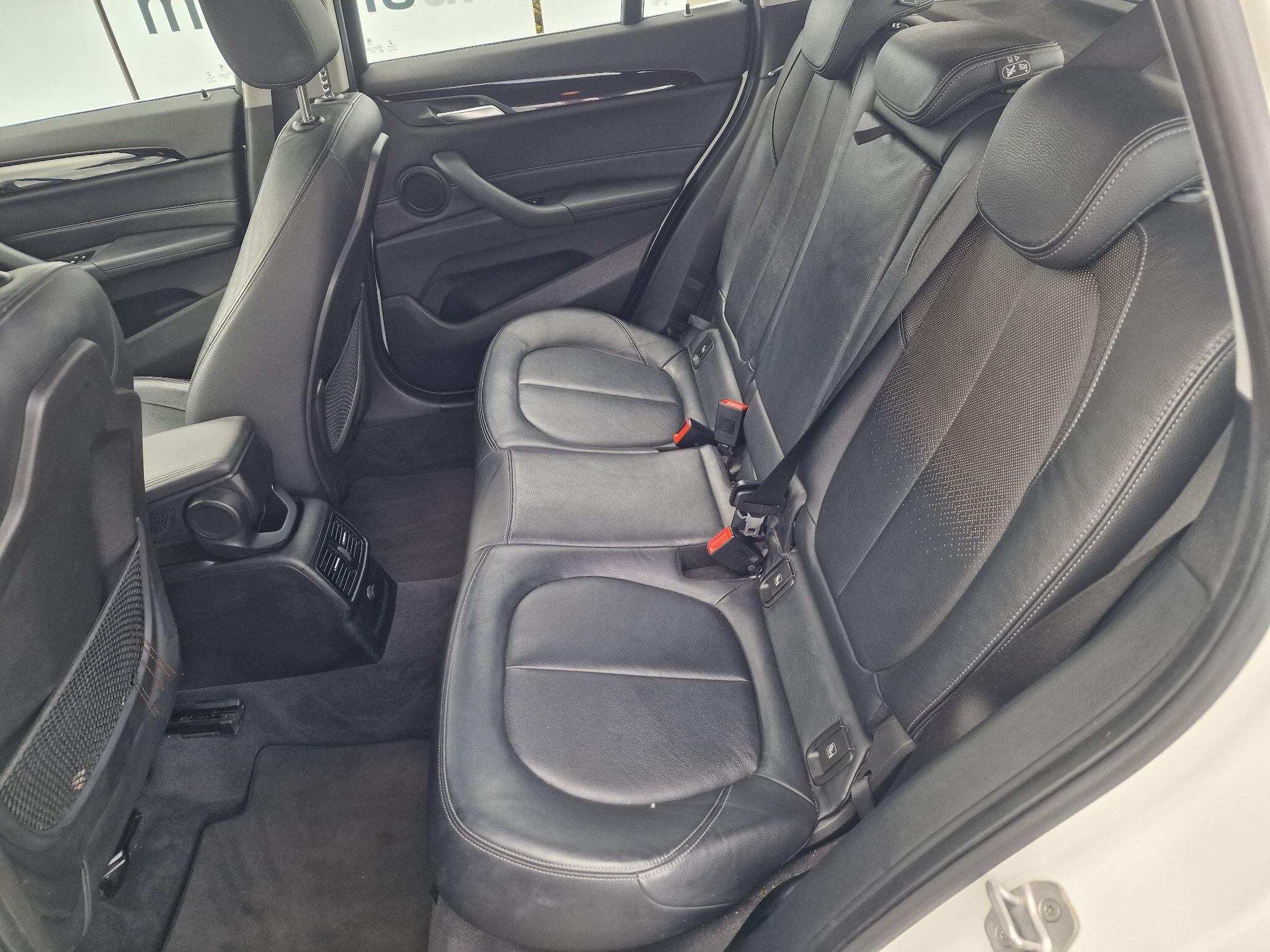 BMW X1 view 30