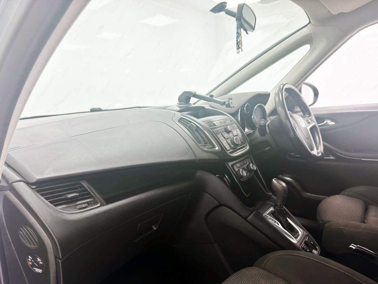 Vauxhall Zafira Tourer view 14