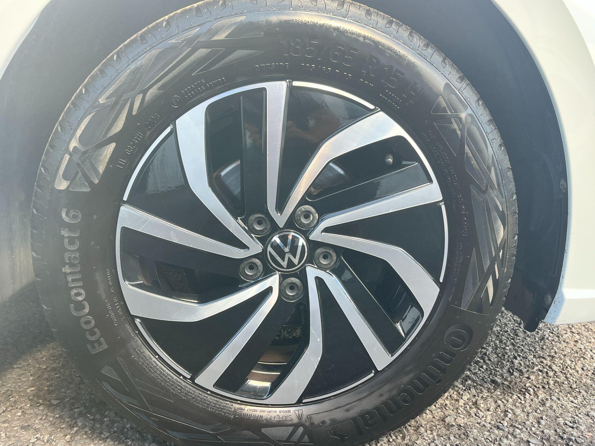 Volkswagen Polo view 12