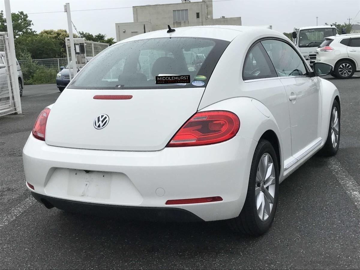 Volkswagen Beetle view 3