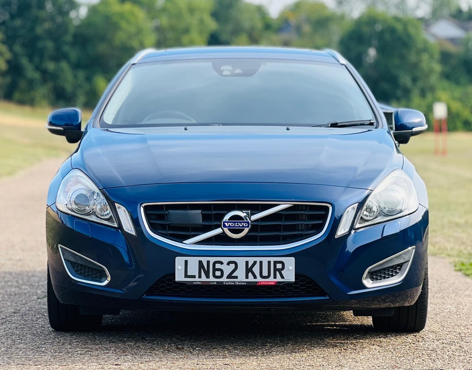 2012 Volvo V60 image 4