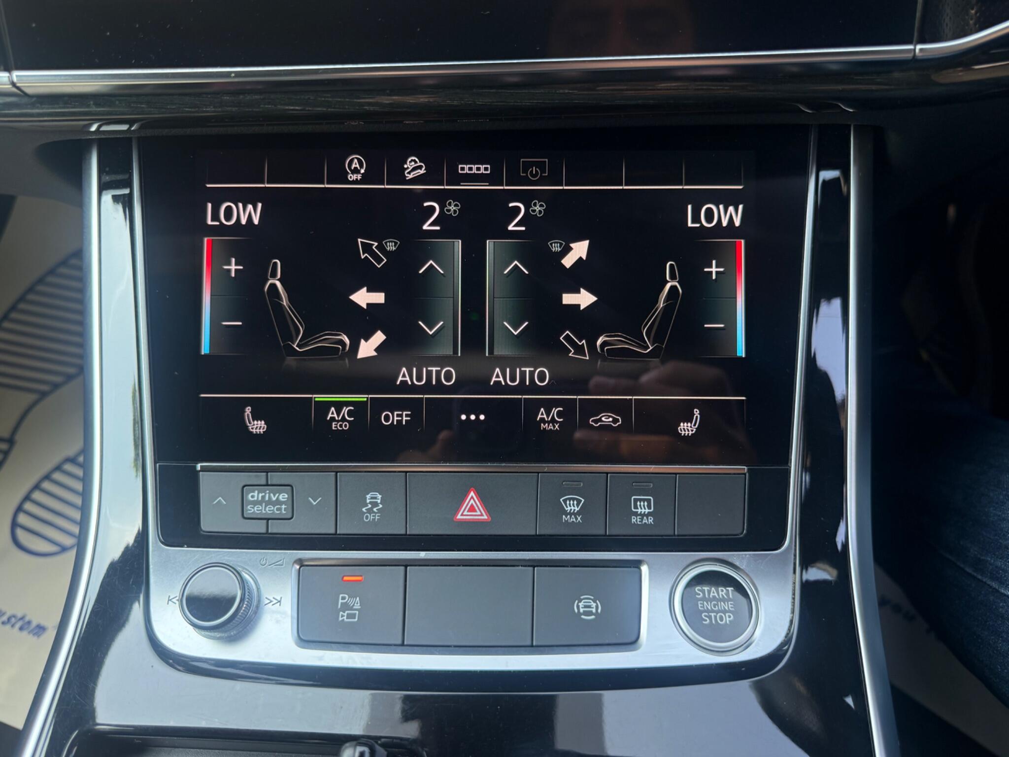 Audi Q7 view 19