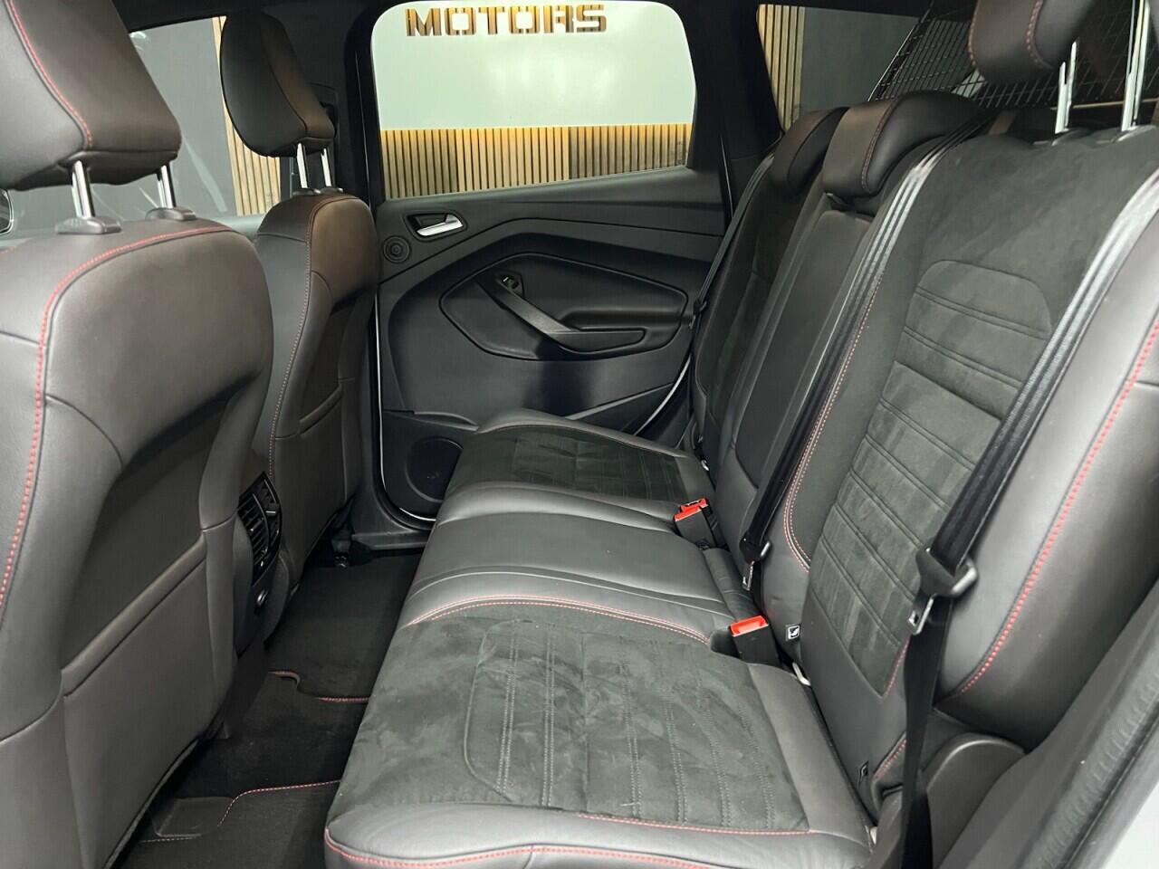 Ford Kuga view 44