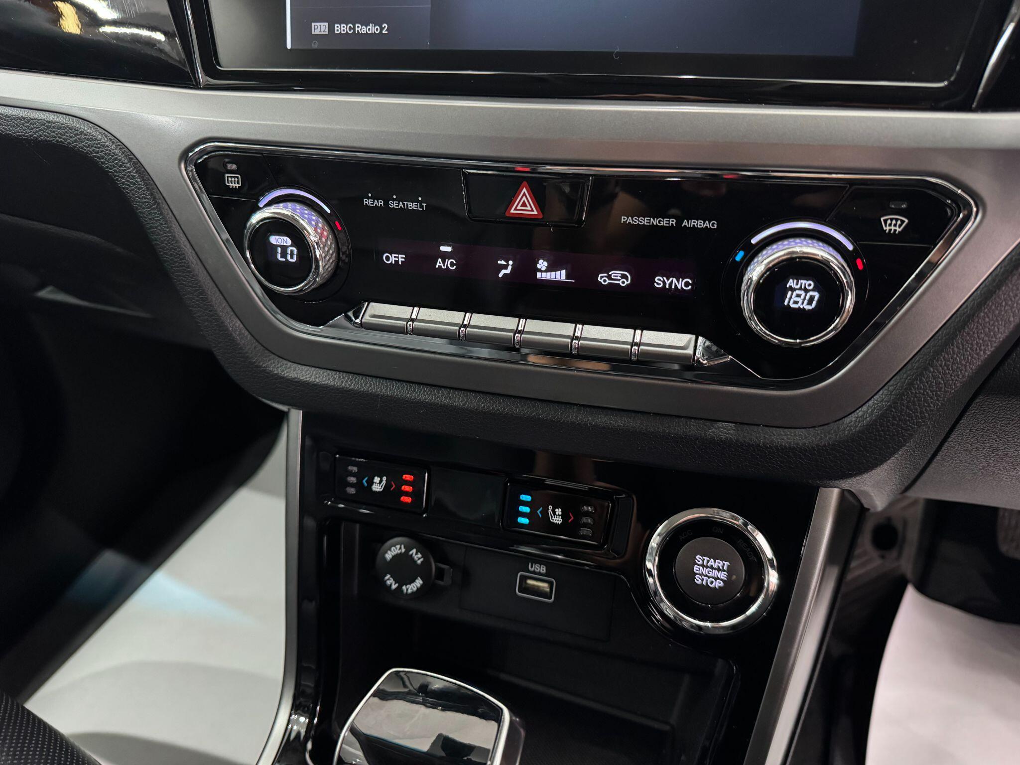 KGM Korando view 35