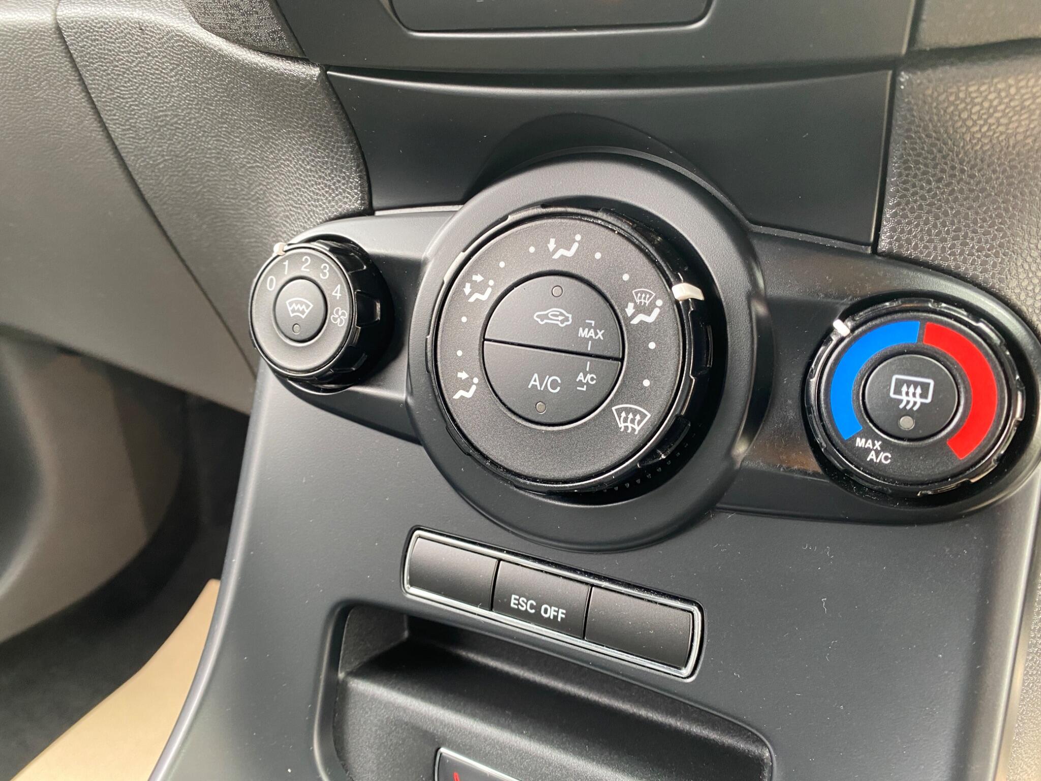 Ford Fiesta 1.6T EcoBoost ST-2 Euro 6 3dr