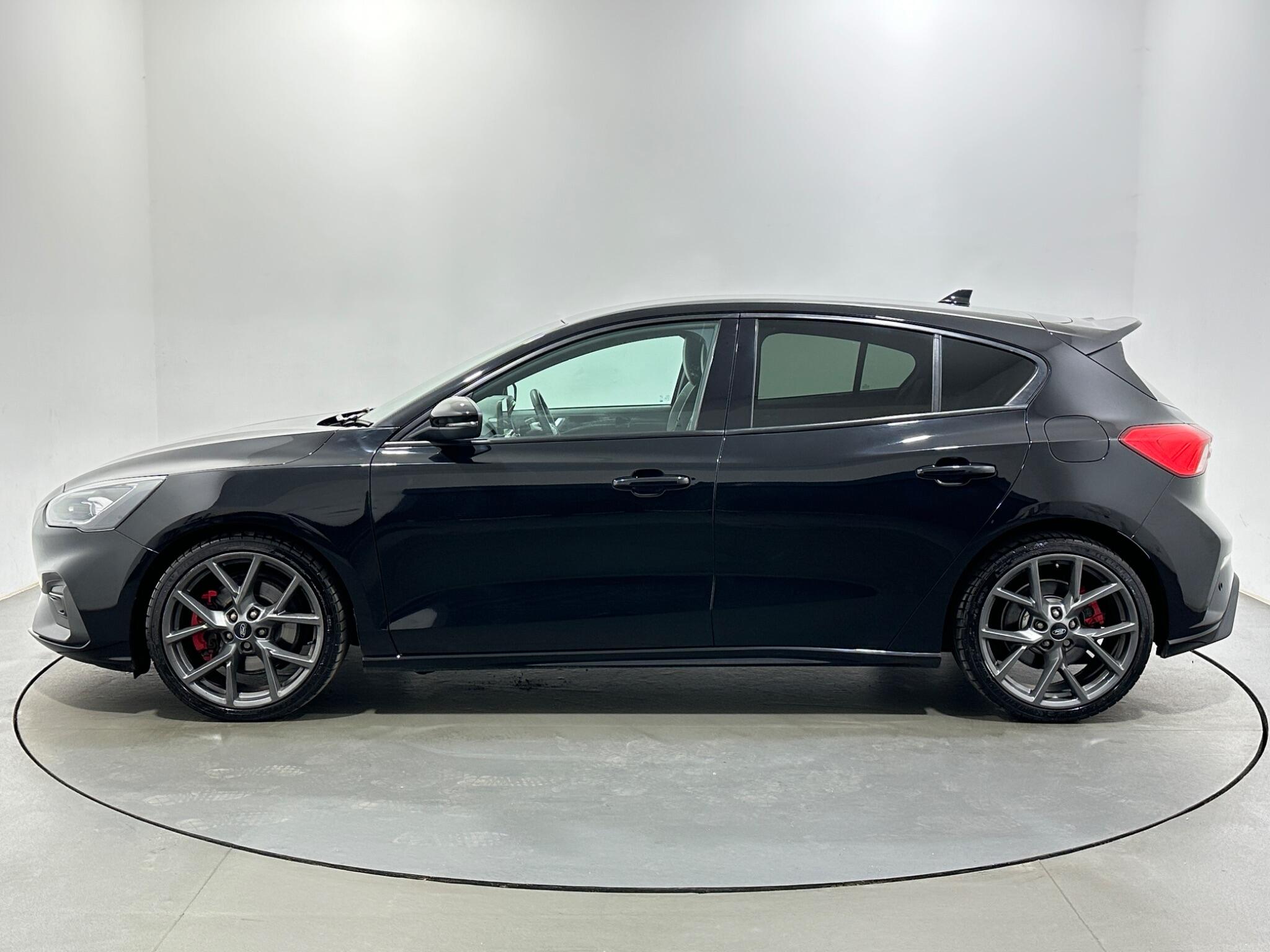 Ford Focus view 5