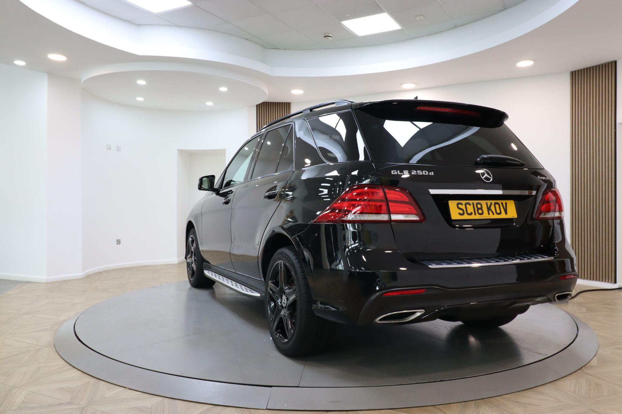 Mercedes-Benz Gle view 8