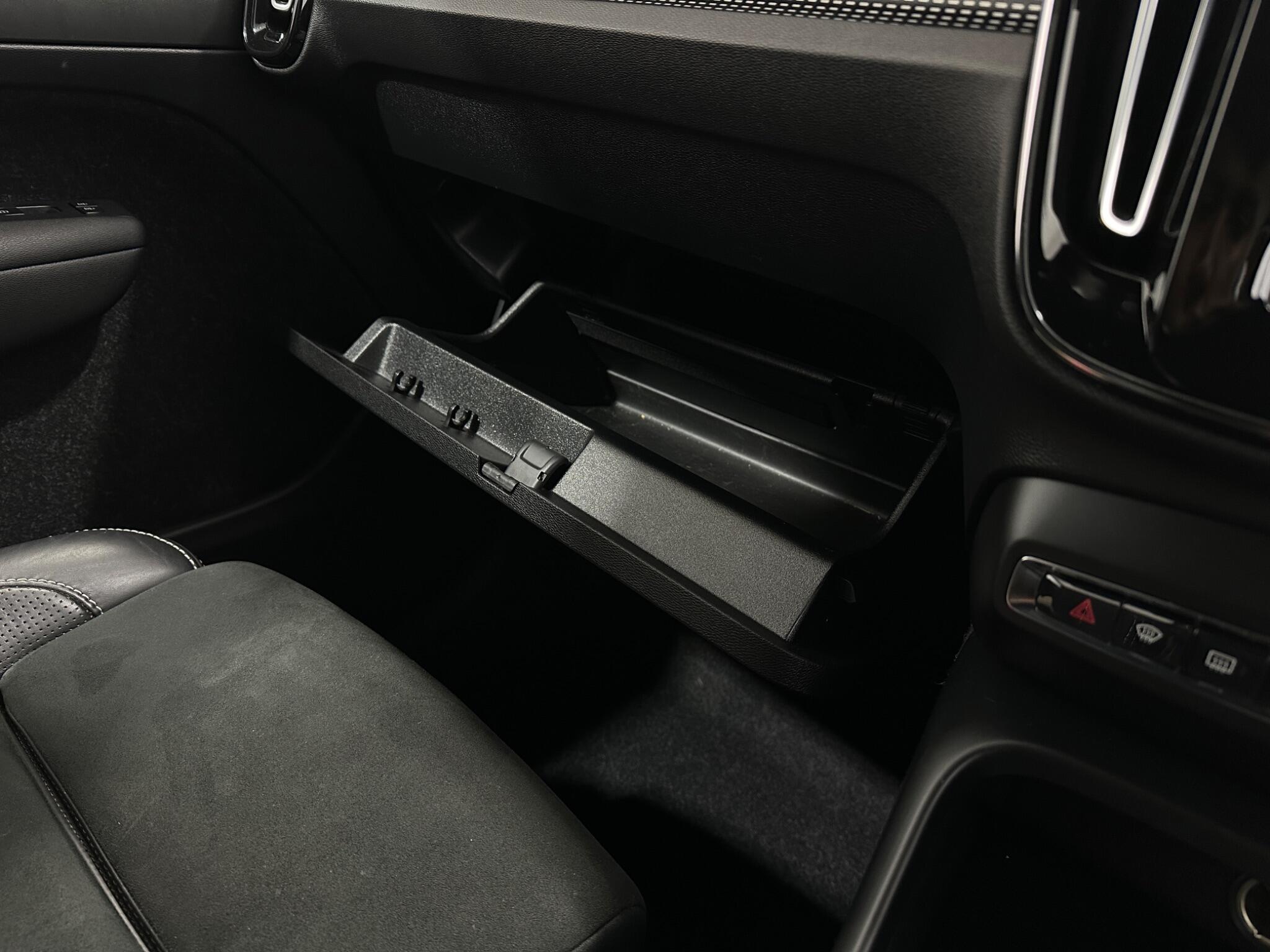 Volvo XC40 view 25