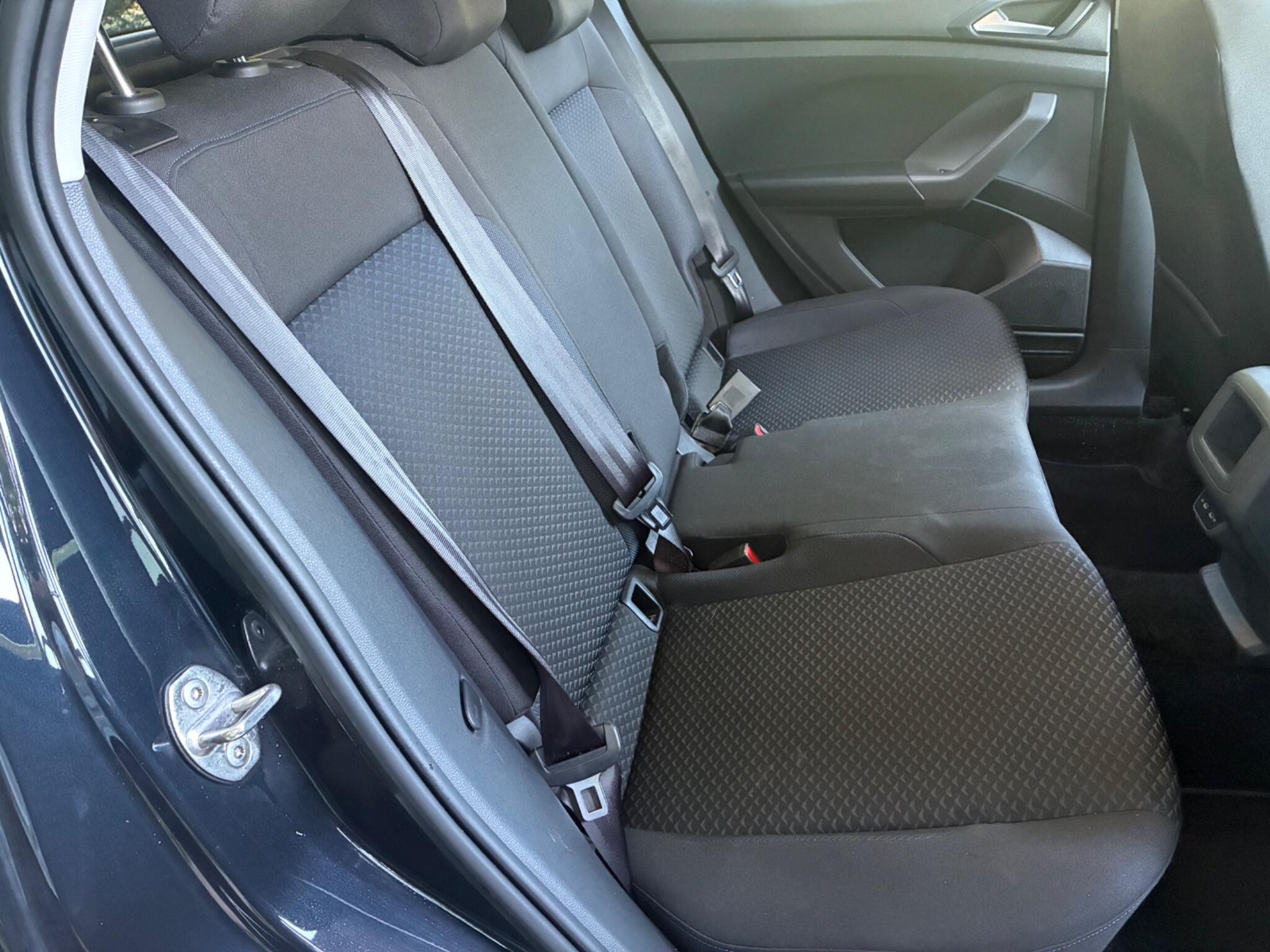 Volkswagen T-Cross view 18