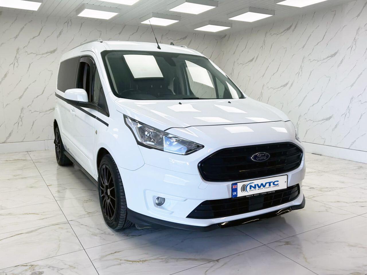 Ford Transit Connect view 4