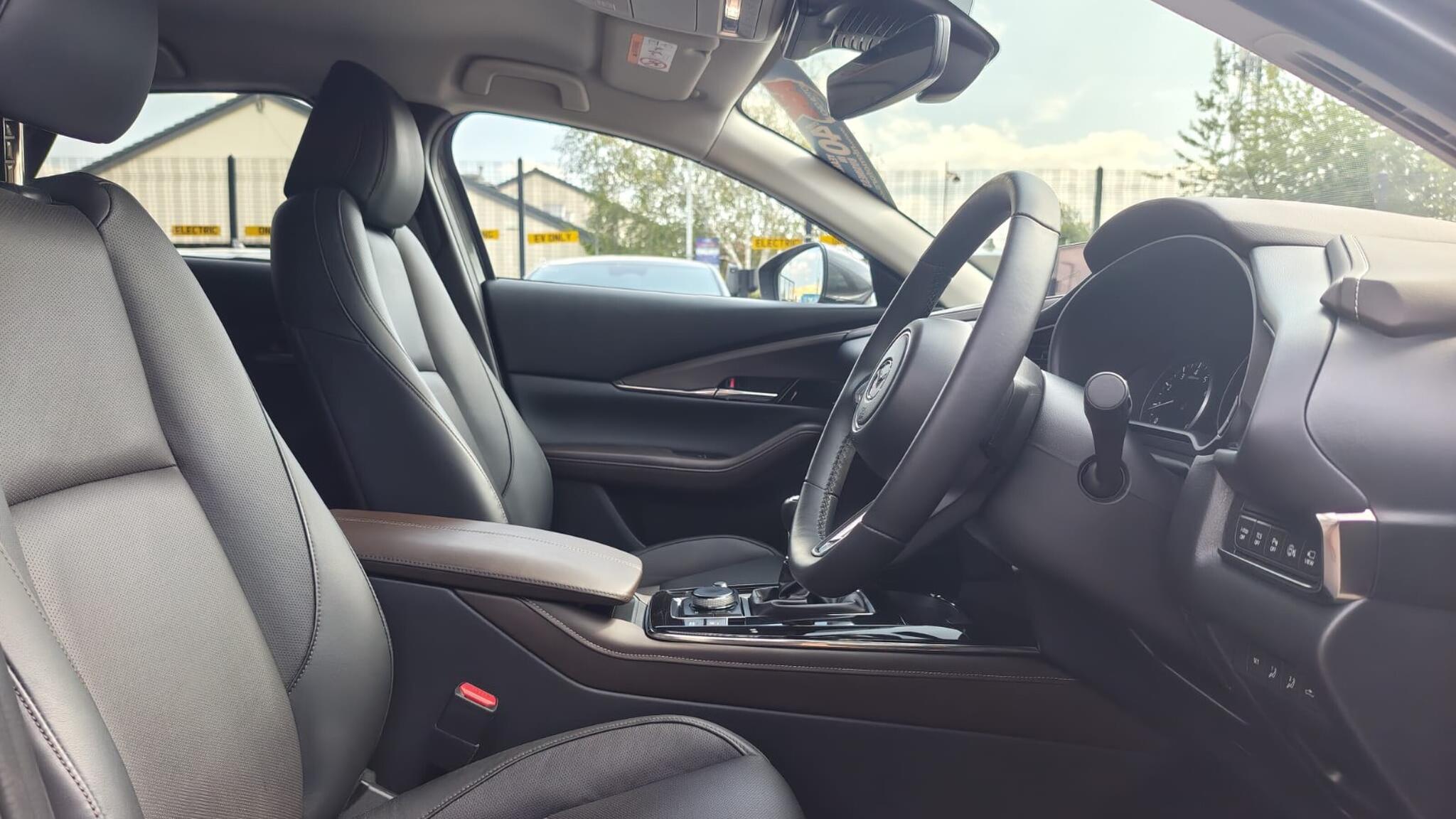 Mazda CX-30 view 25