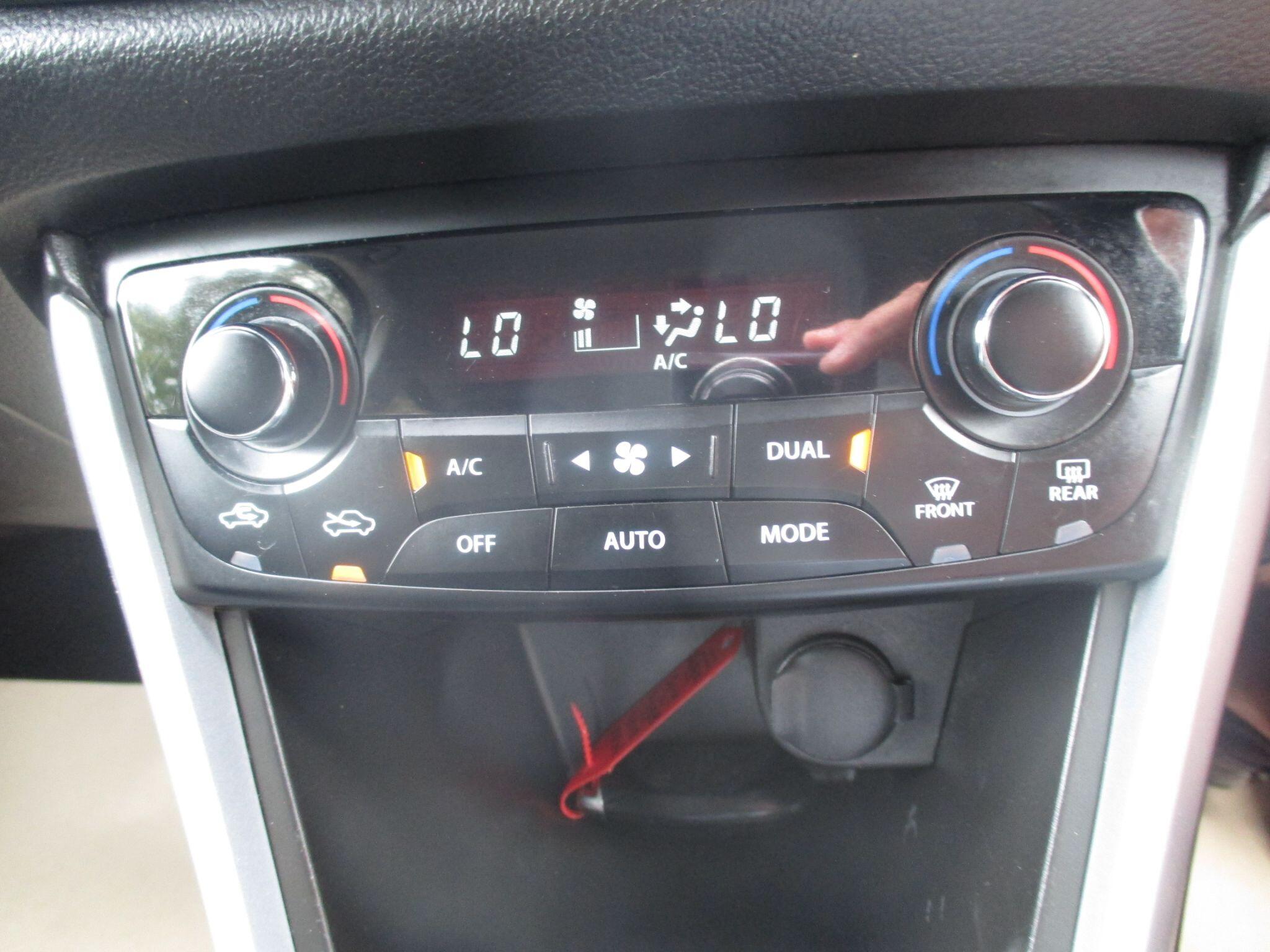 Suzuki SX4 S-Cross view 40
