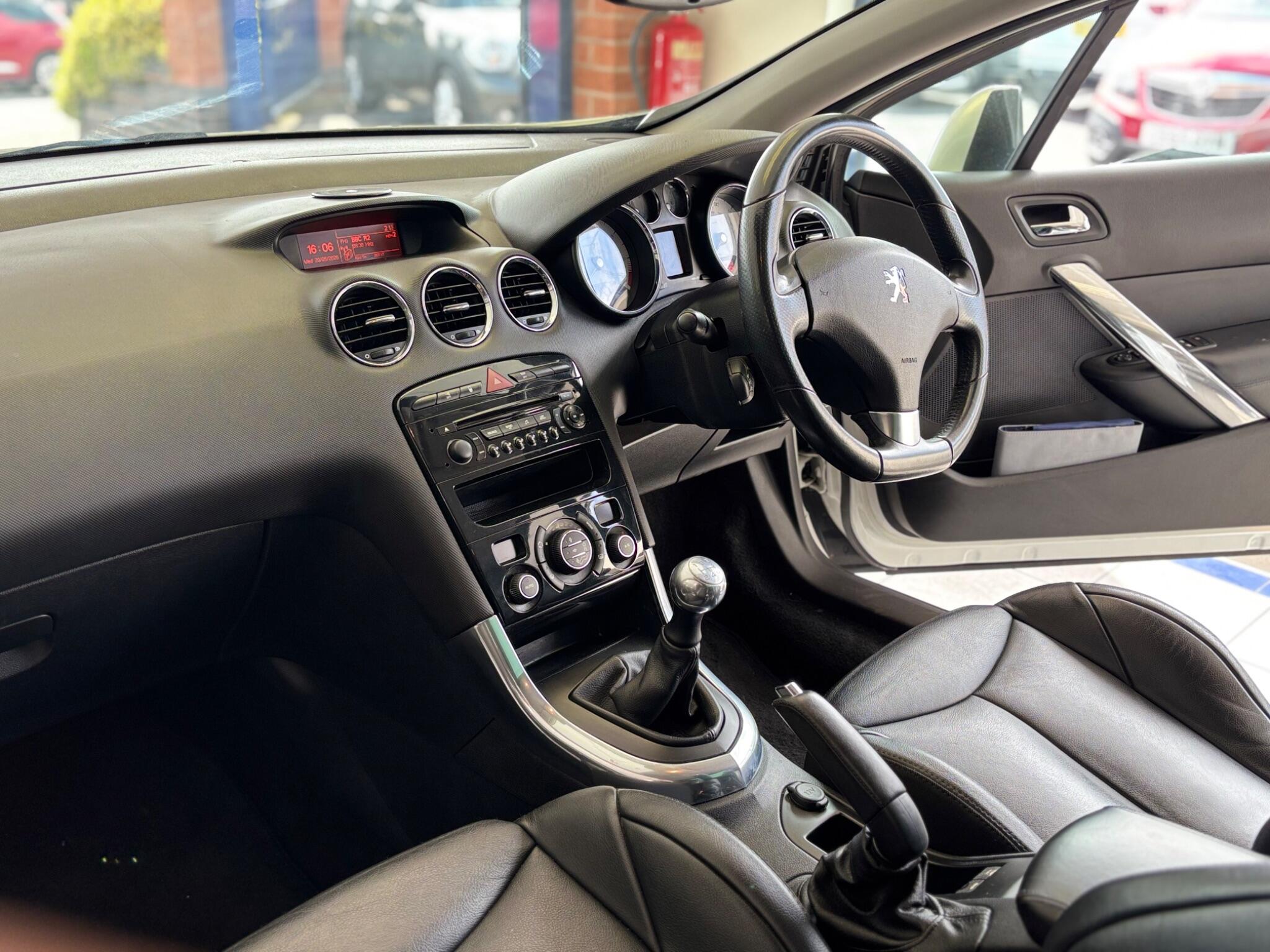 Peugeot 308 view 18