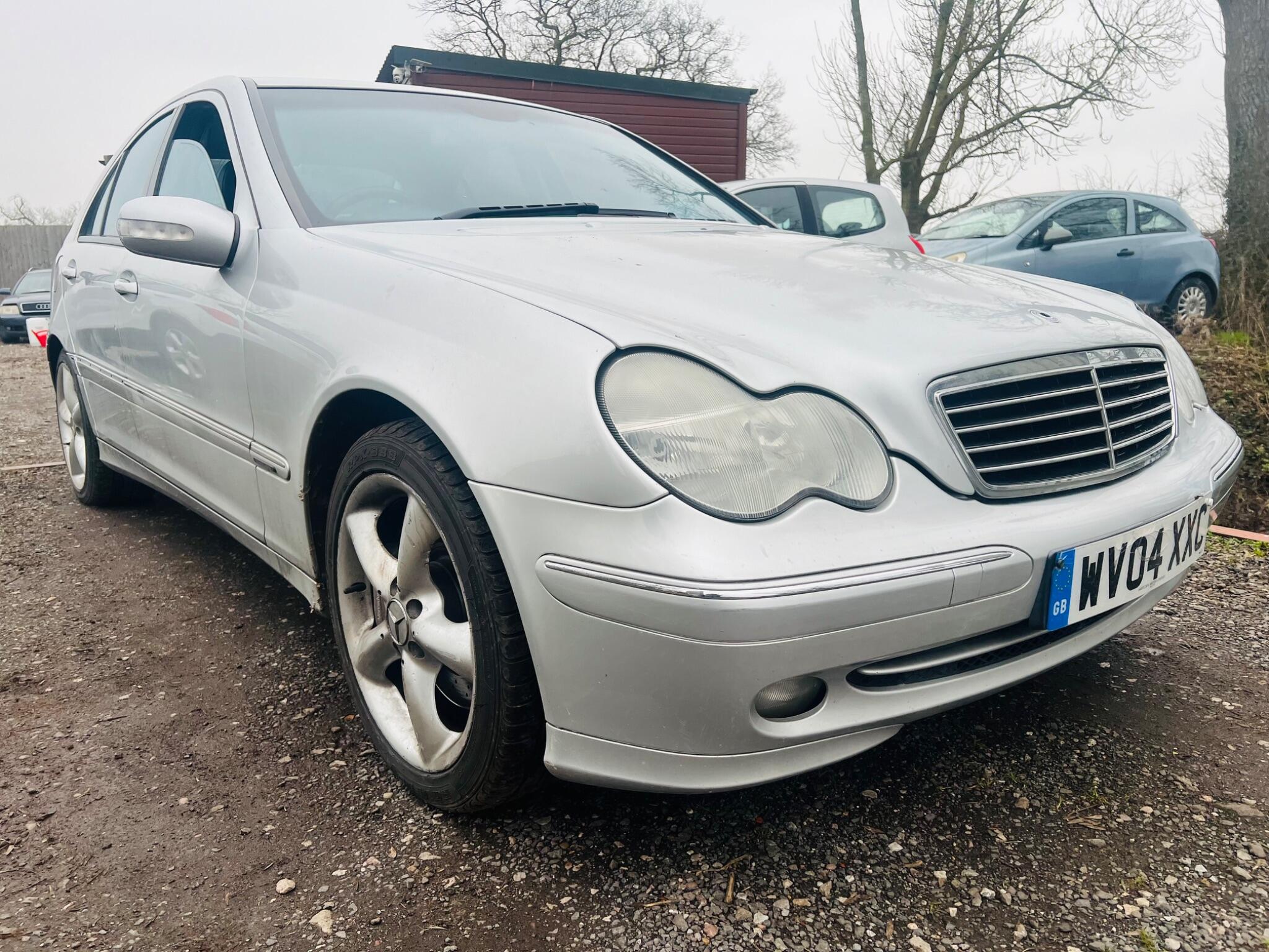 2004 Mercedes-Benz C Class image 2
