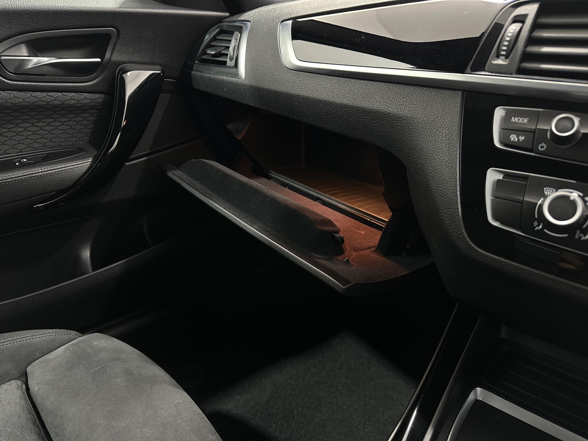 BMW 2 Series view 29