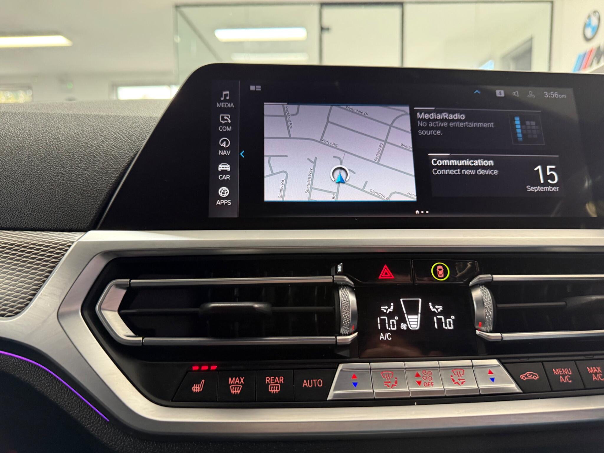 BMW 3 Series view 8