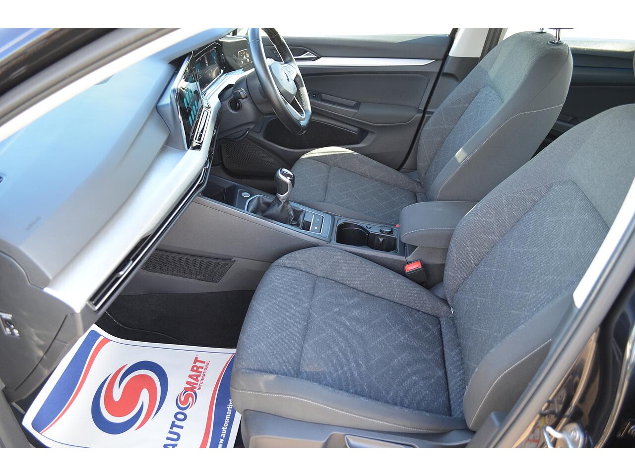 Volkswagen Golf view 14