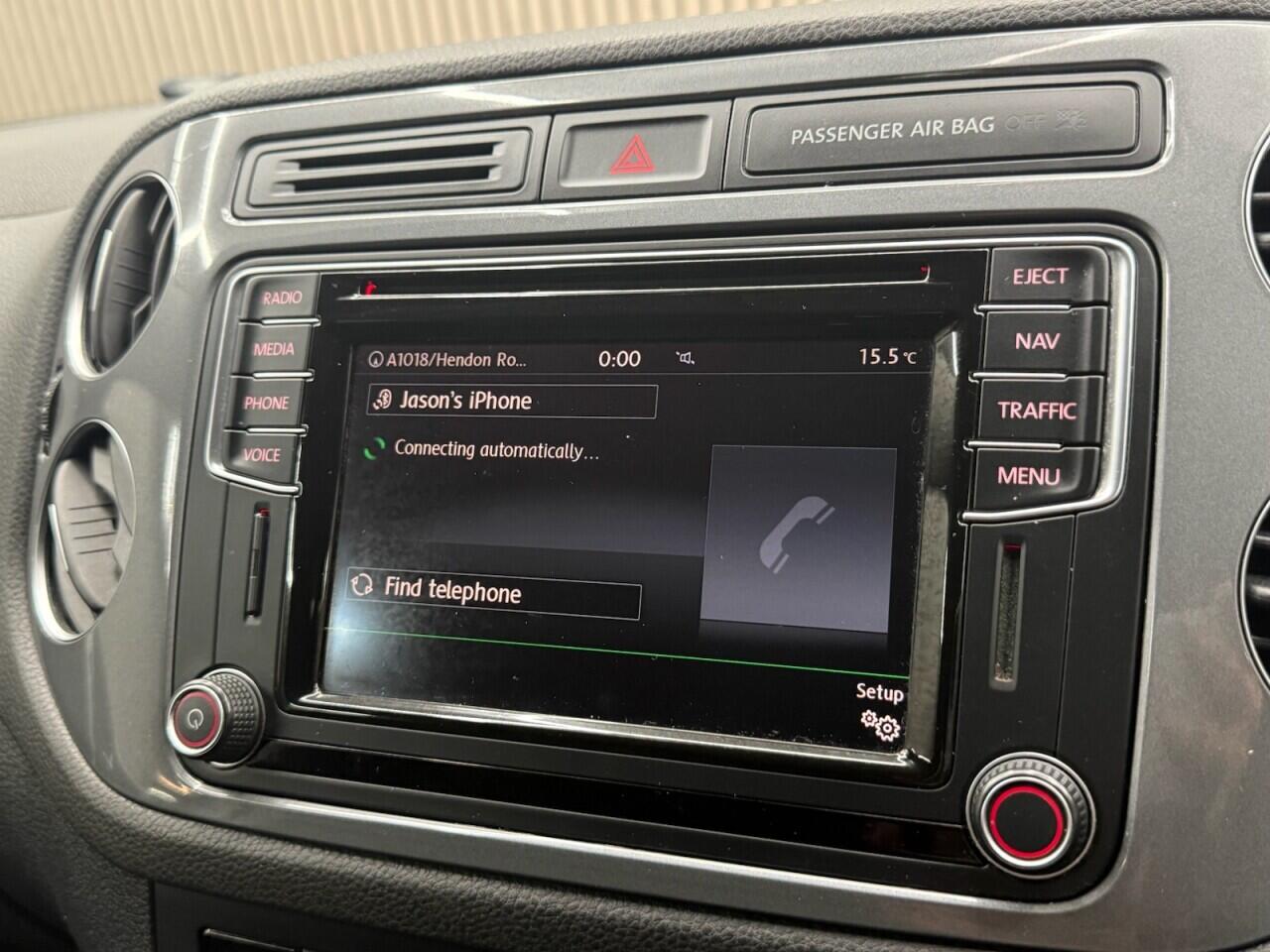 Volkswagen Tiguan view 16