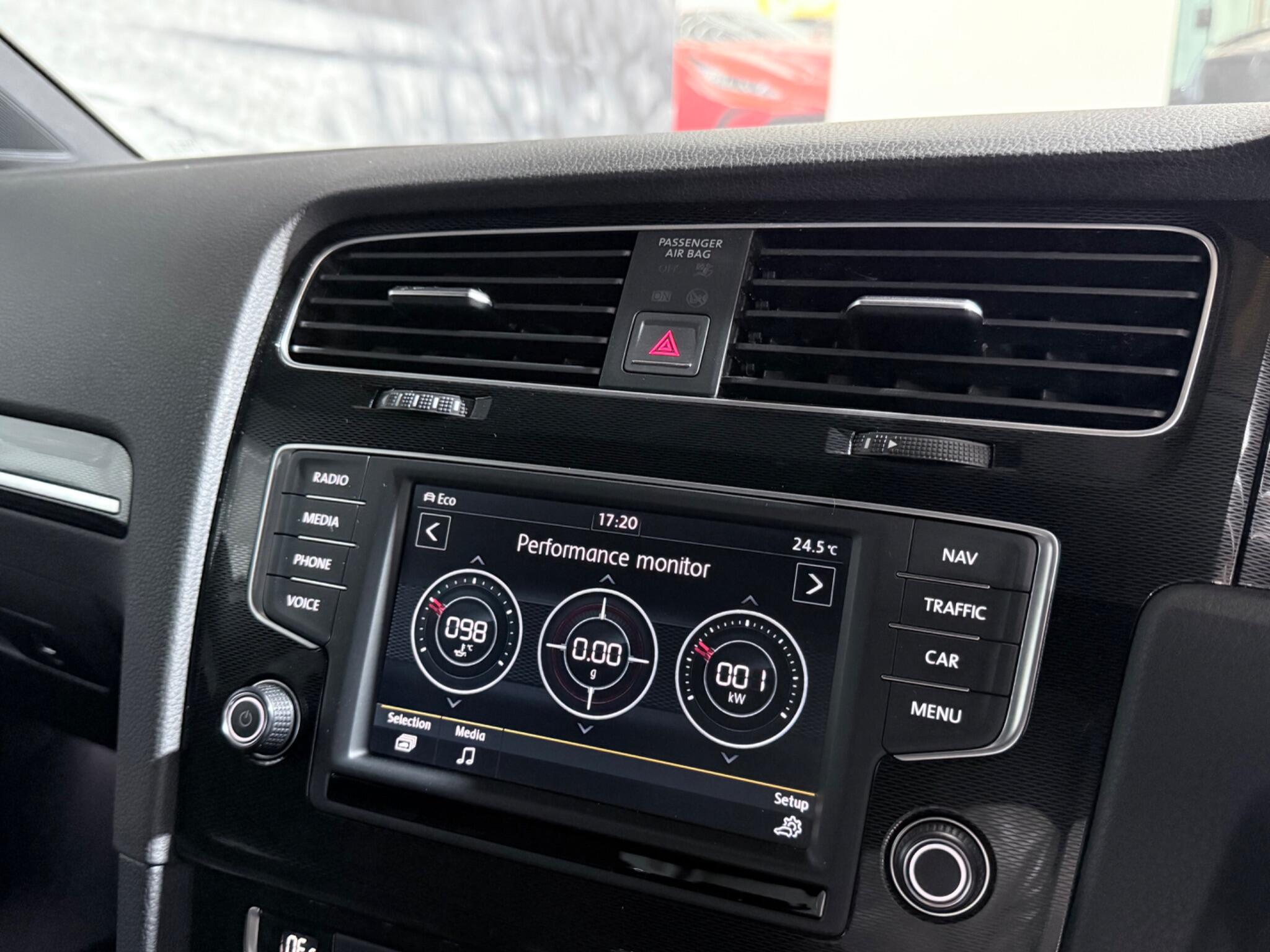 Volkswagen Golf view 47