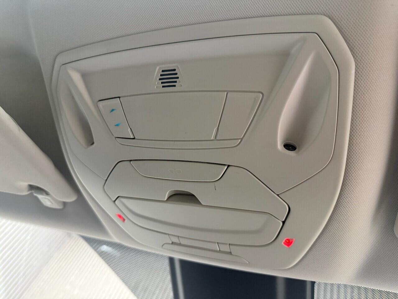 Ford C-Max view 23