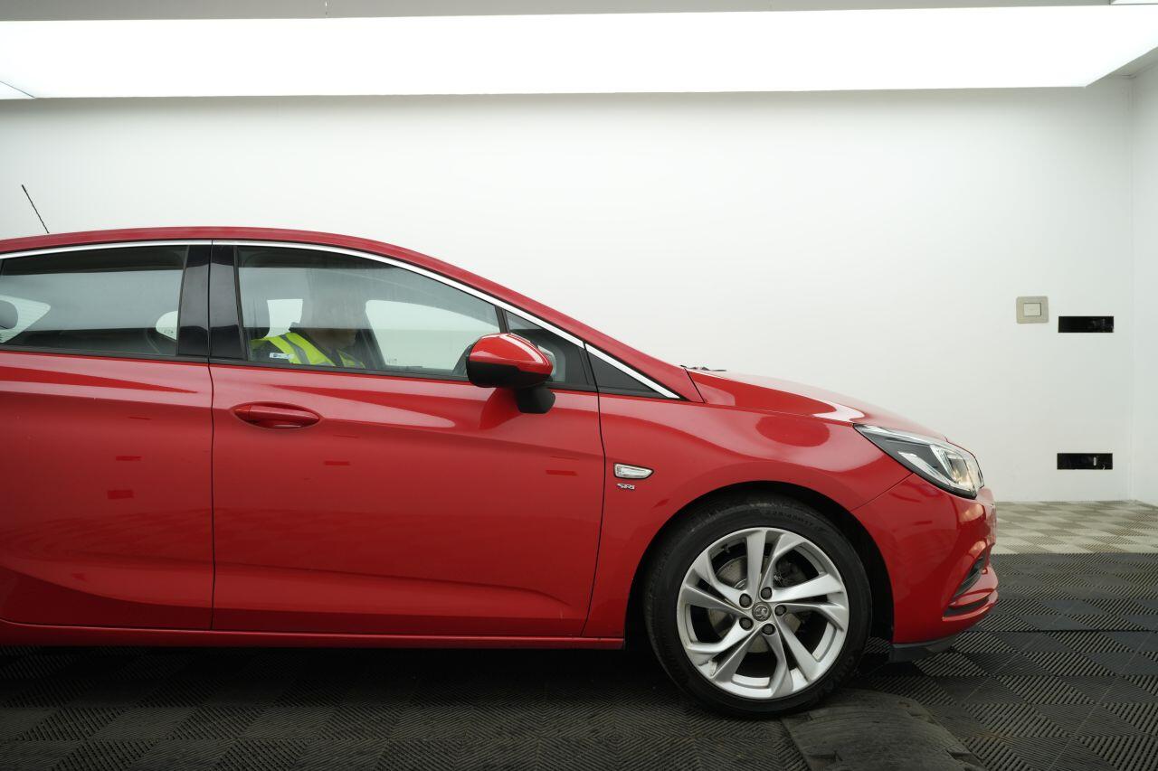 Vauxhall Astra view 3