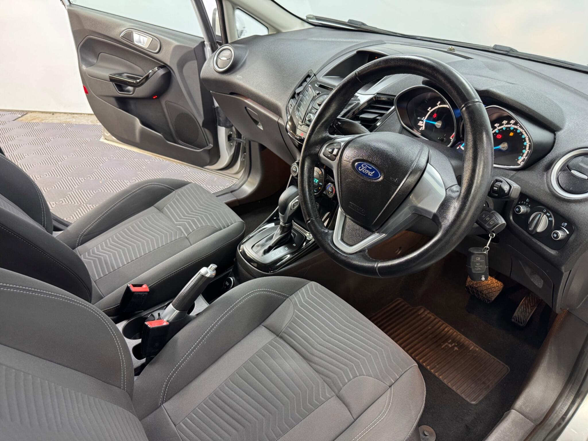 Ford Fiesta view 15