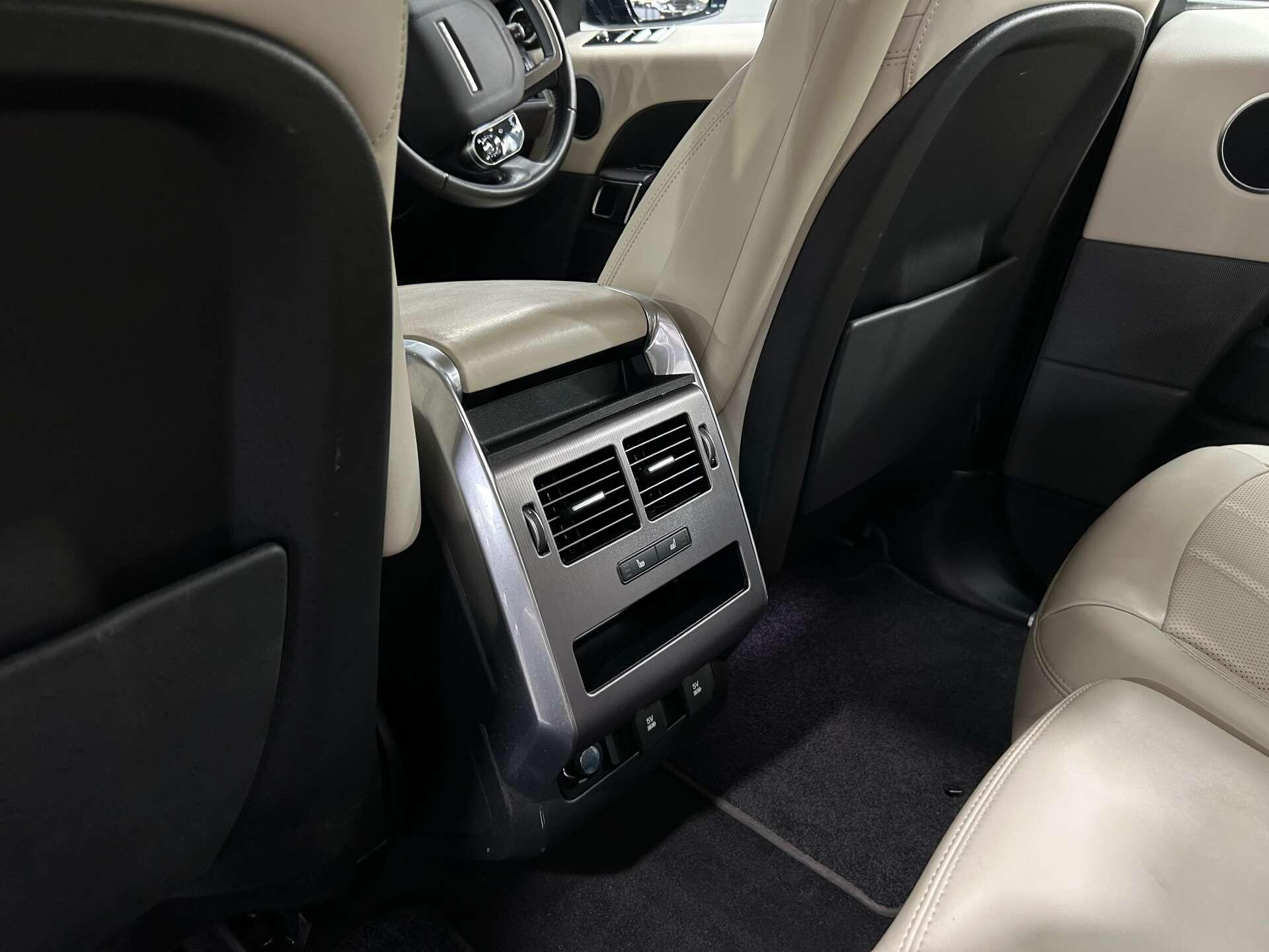 Land Rover Range Rover Sport view 27