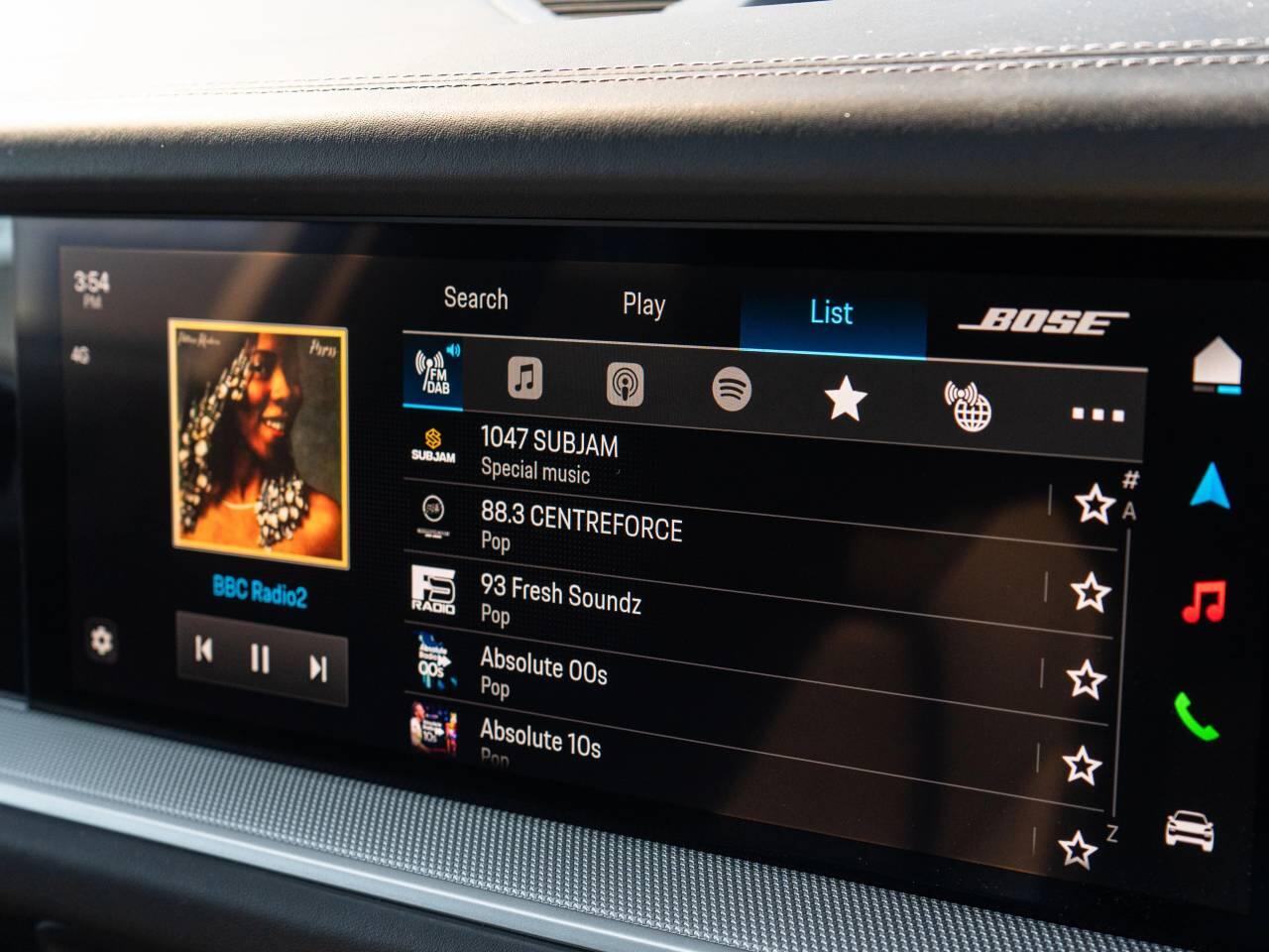 Porsche Cayenne view 32