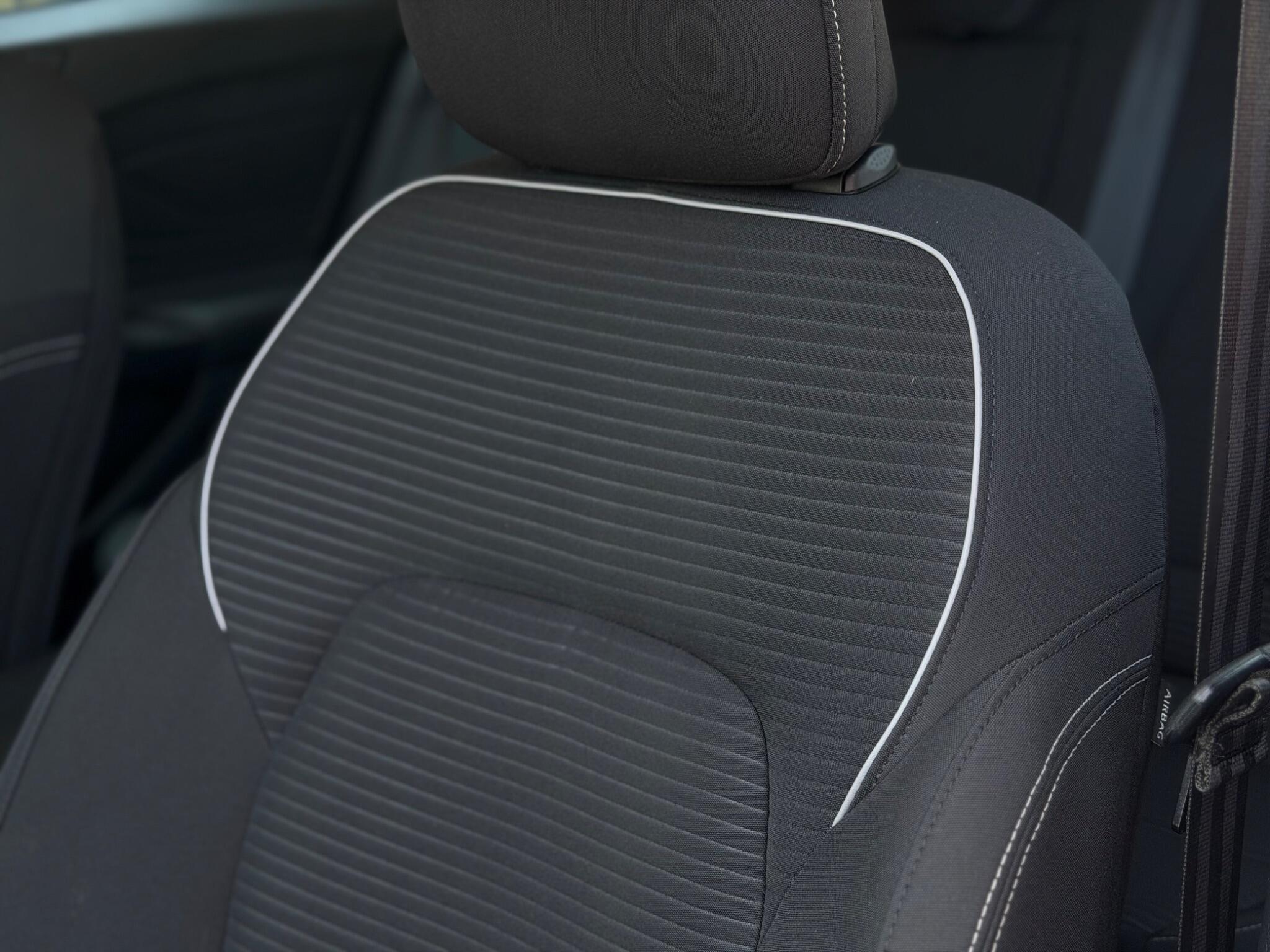 Ford Focus view 34